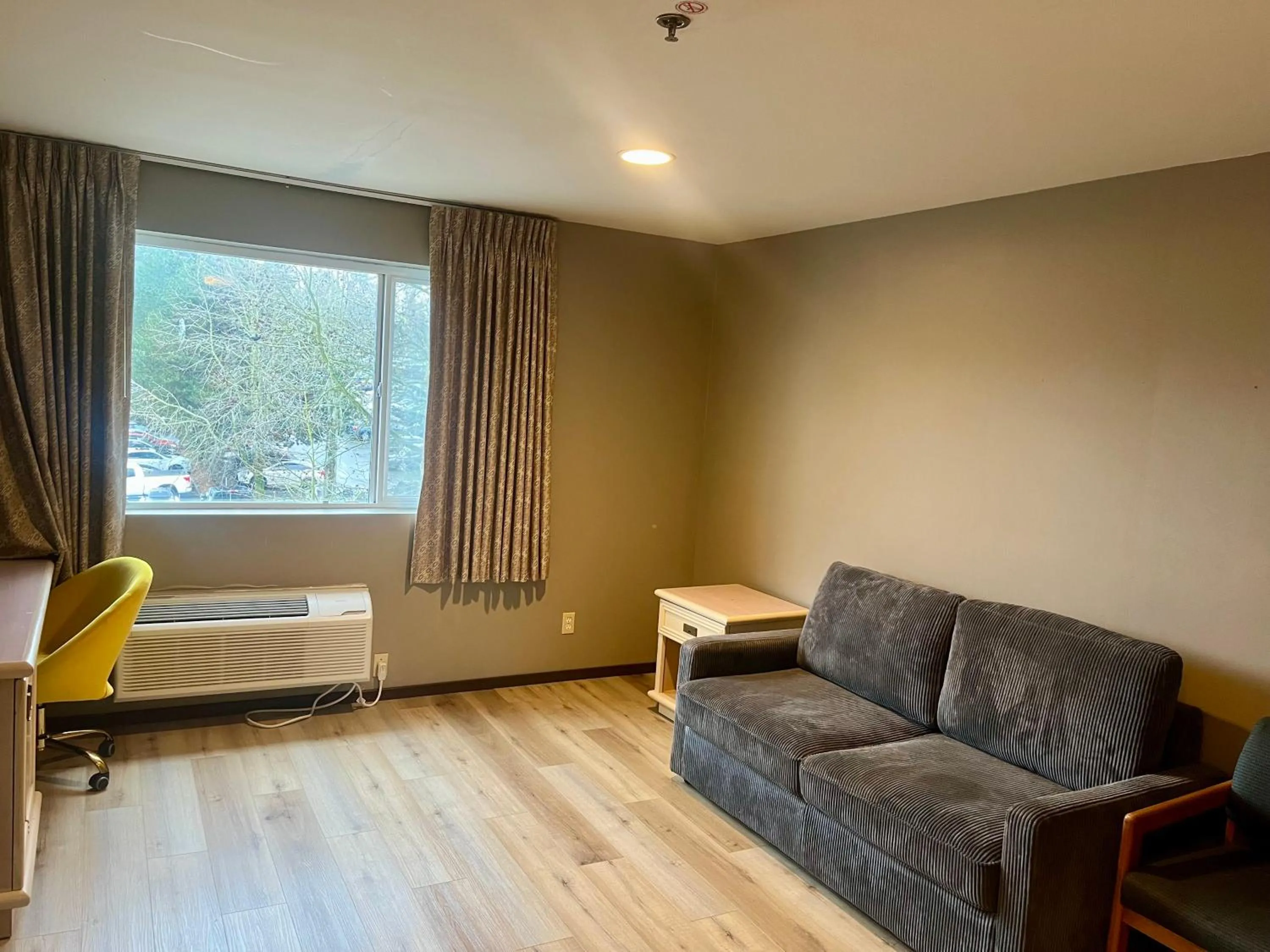 Days Inn by Wyndham Seatac Airport