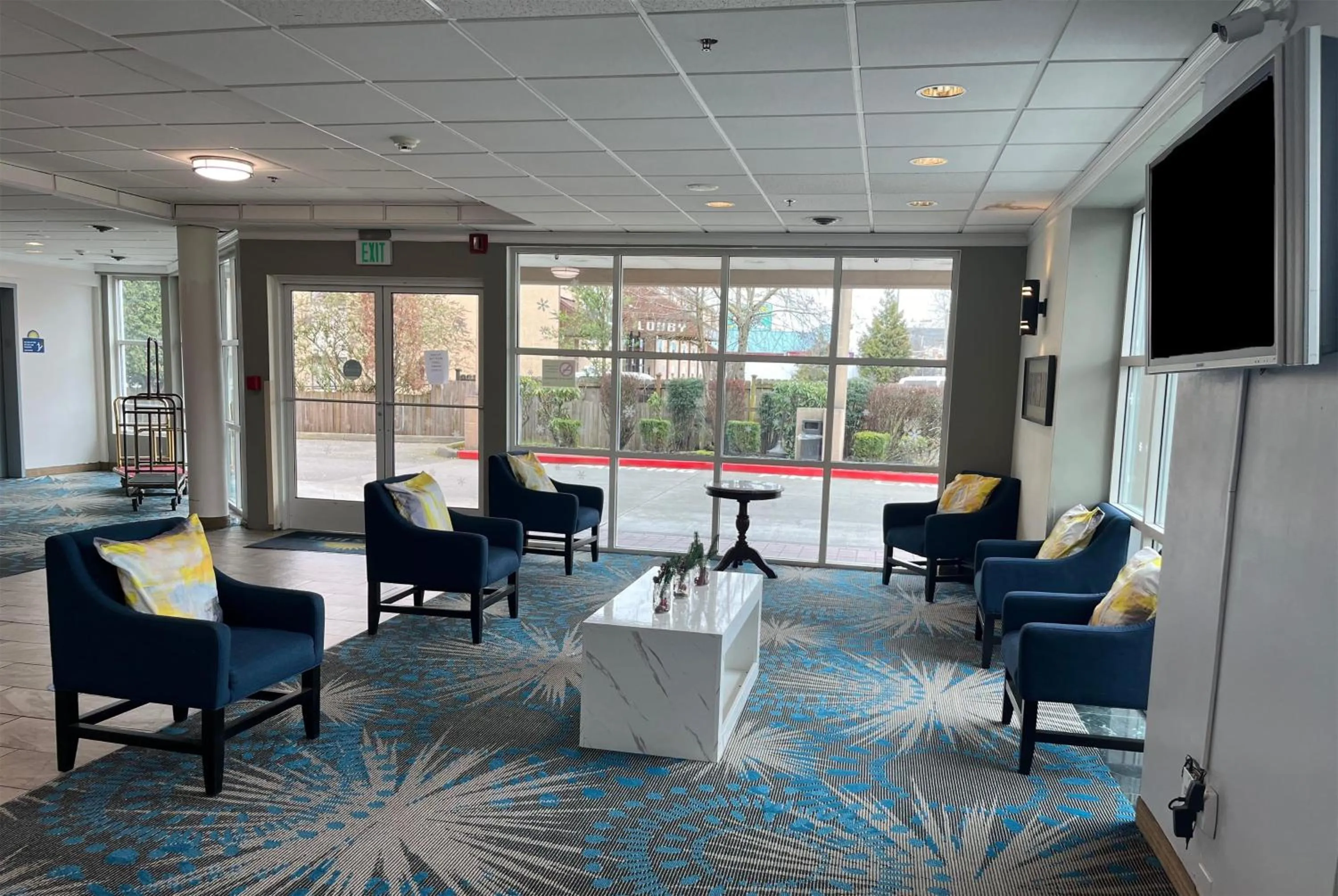 Lobby or reception in Days Inn by Wyndham Seatac Airport
