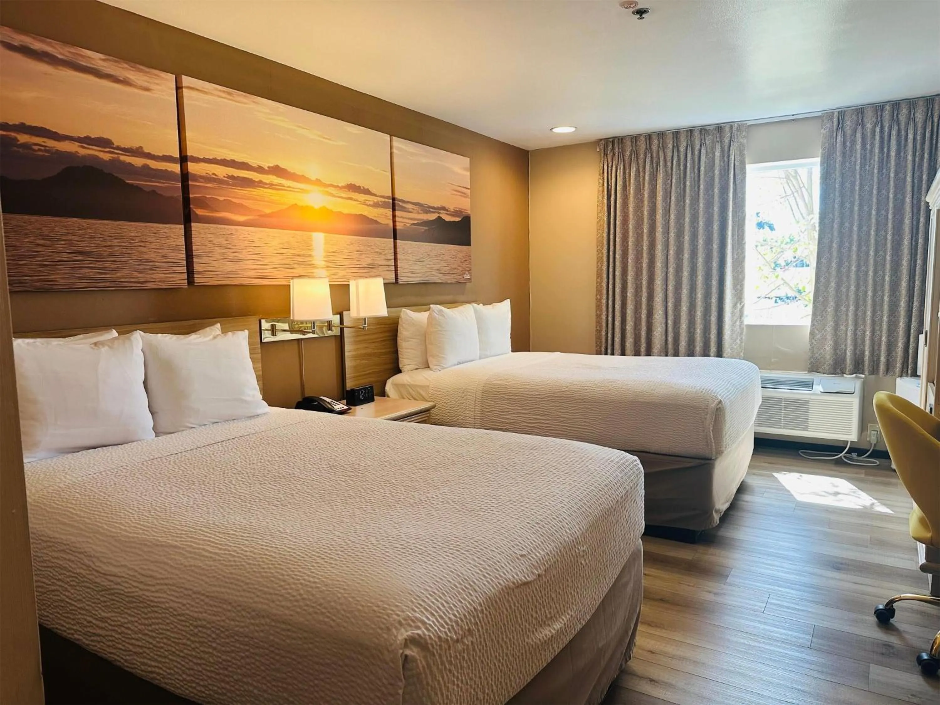 Photo of the whole room, Bed in Days Inn by Wyndham Seatac Airport