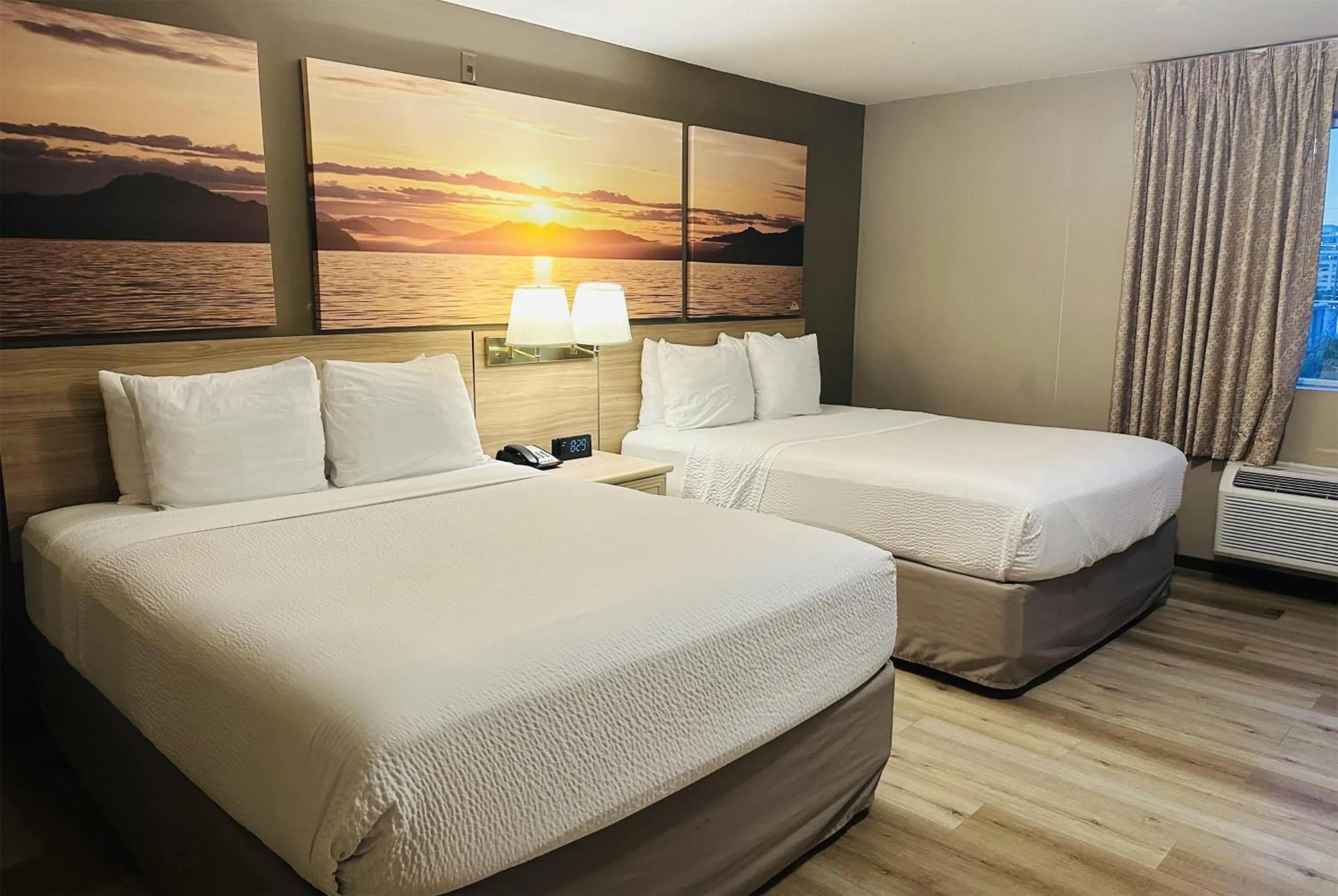 Photo of the whole room, Bed in Days Inn by Wyndham Seatac Airport