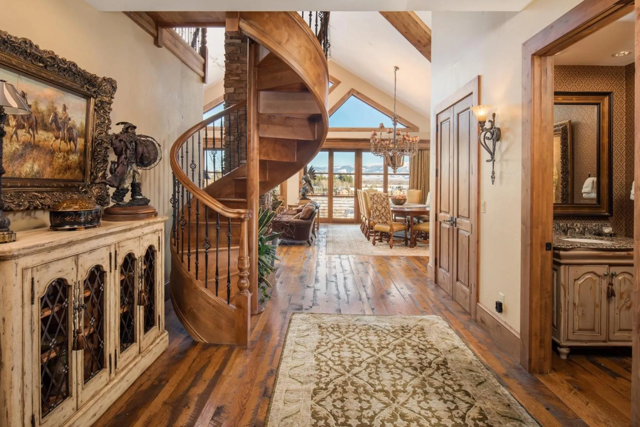 Kitchen or kitchenette in Snake River Lodge