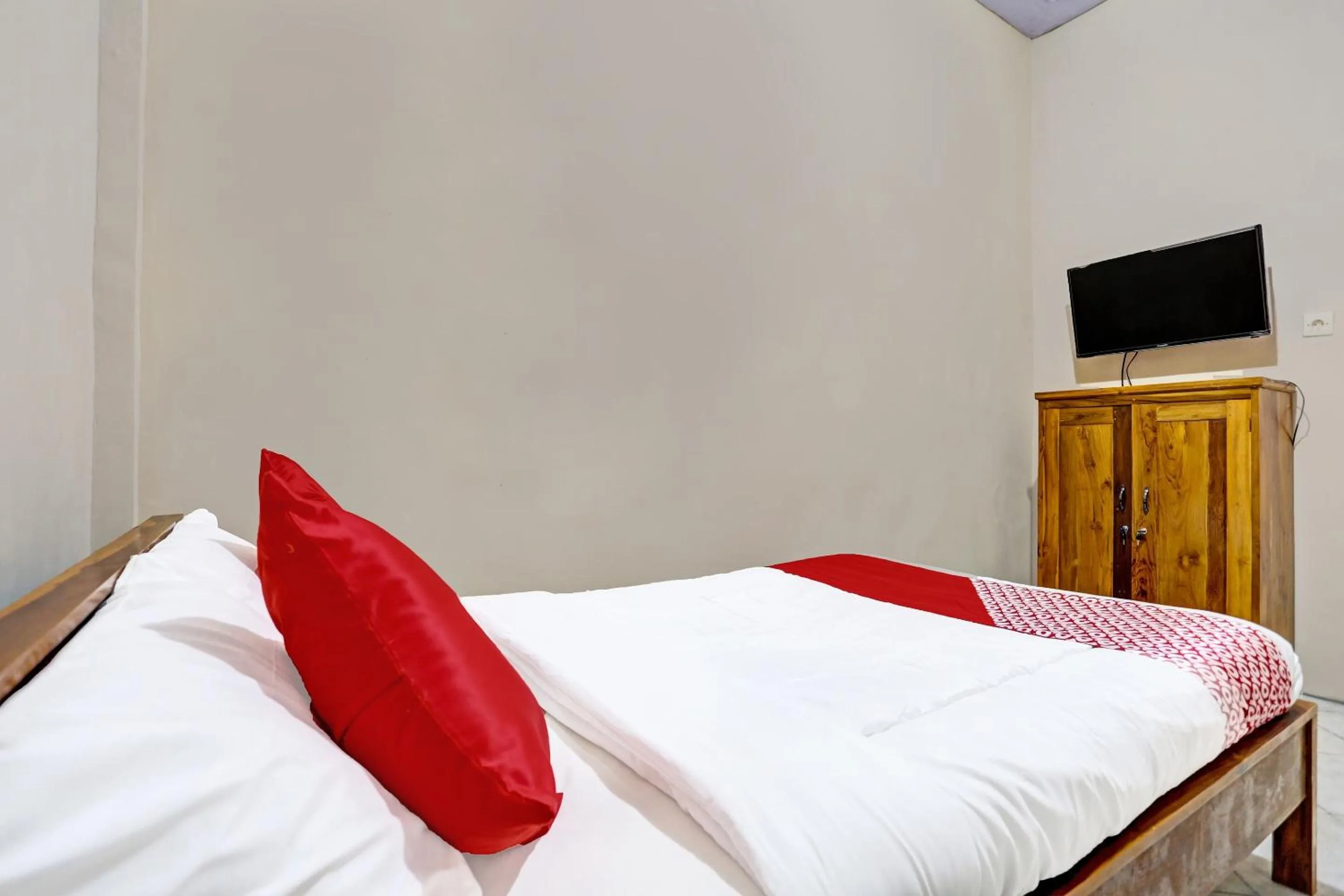 Bedroom in OYO 91261 Cita Suraya Homestay