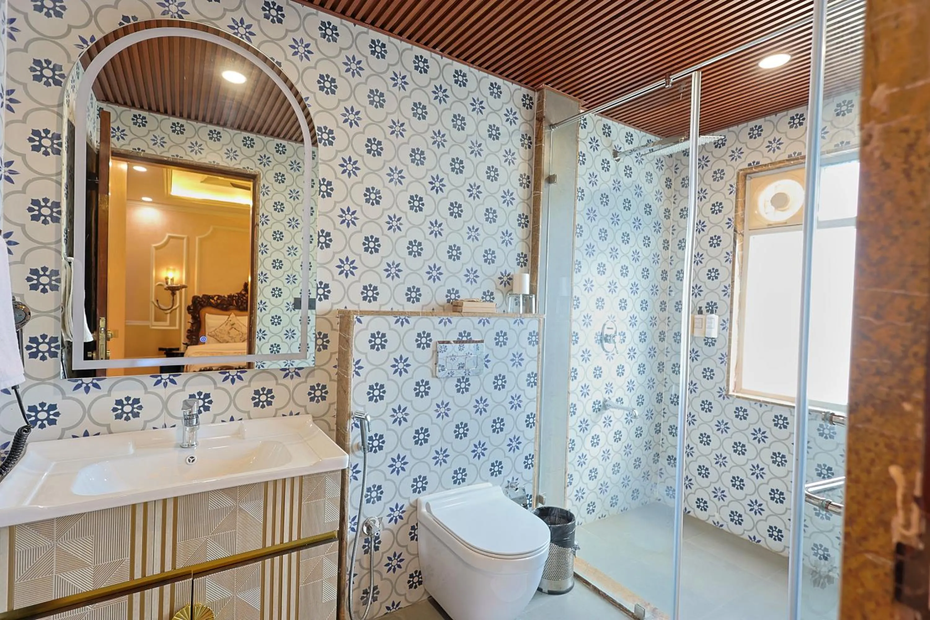 Toilet in WelcomHeritage Traditional Haveli