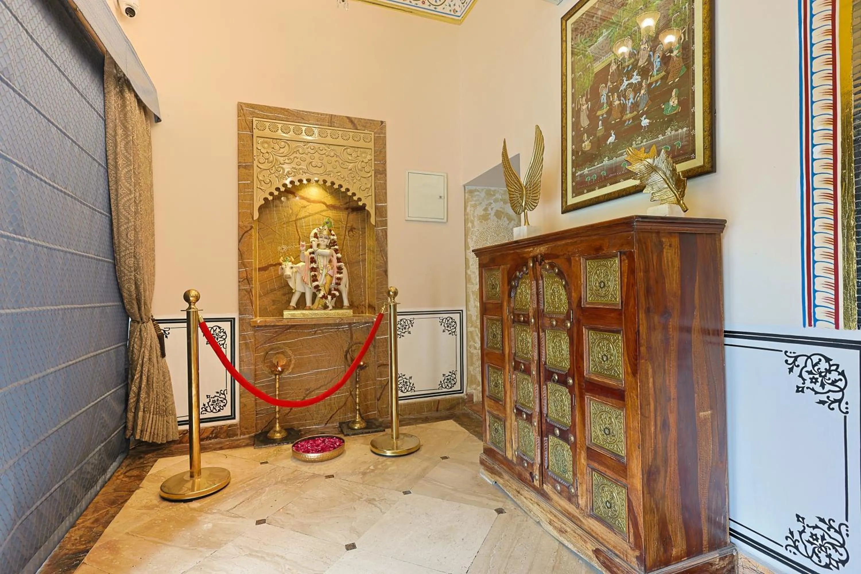 Lobby or reception in WelcomHeritage Traditional Haveli