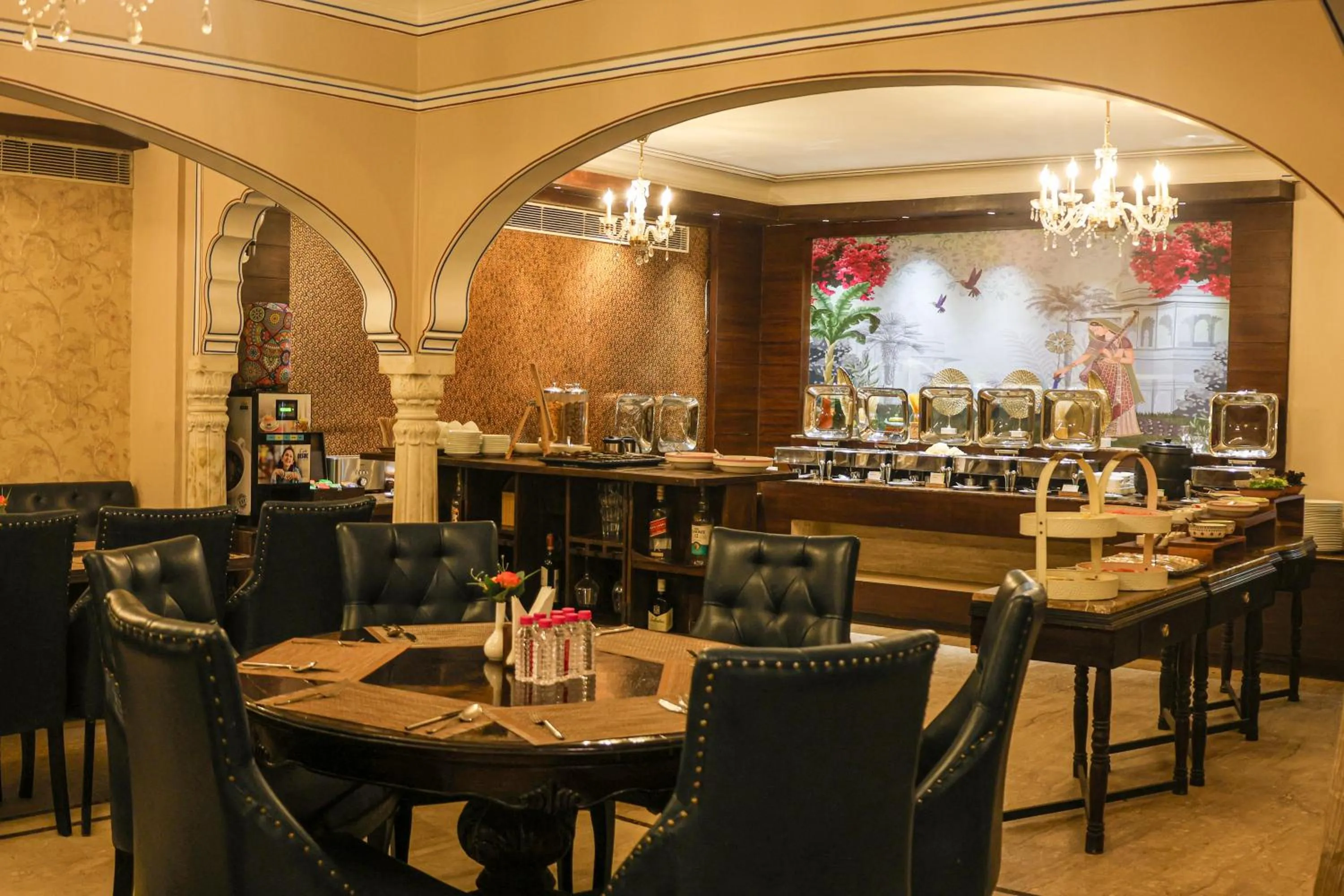 Restaurant/places to eat in WelcomHeritage Traditional Haveli