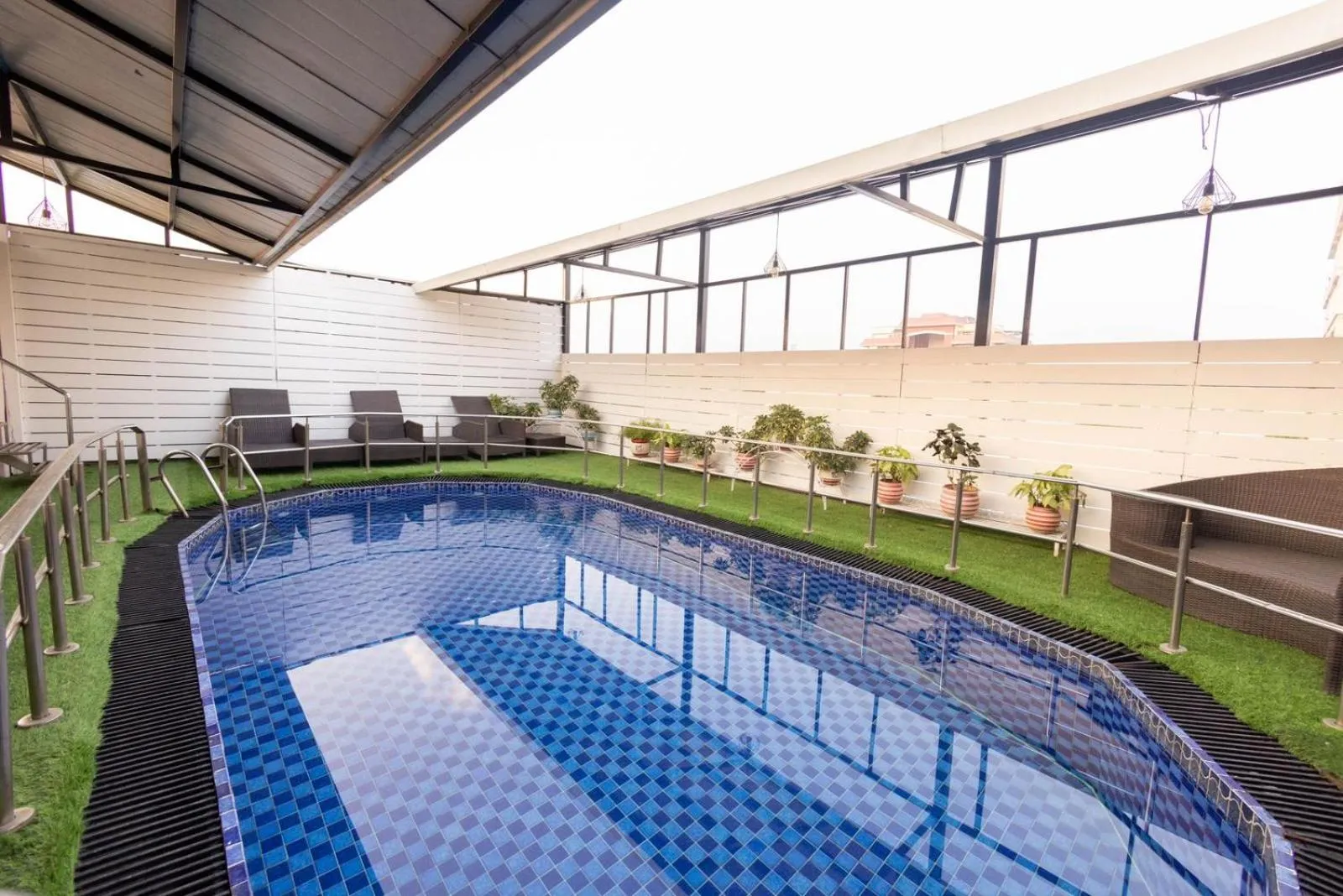 Swimming pool in WelcomHeritage Traditional Haveli