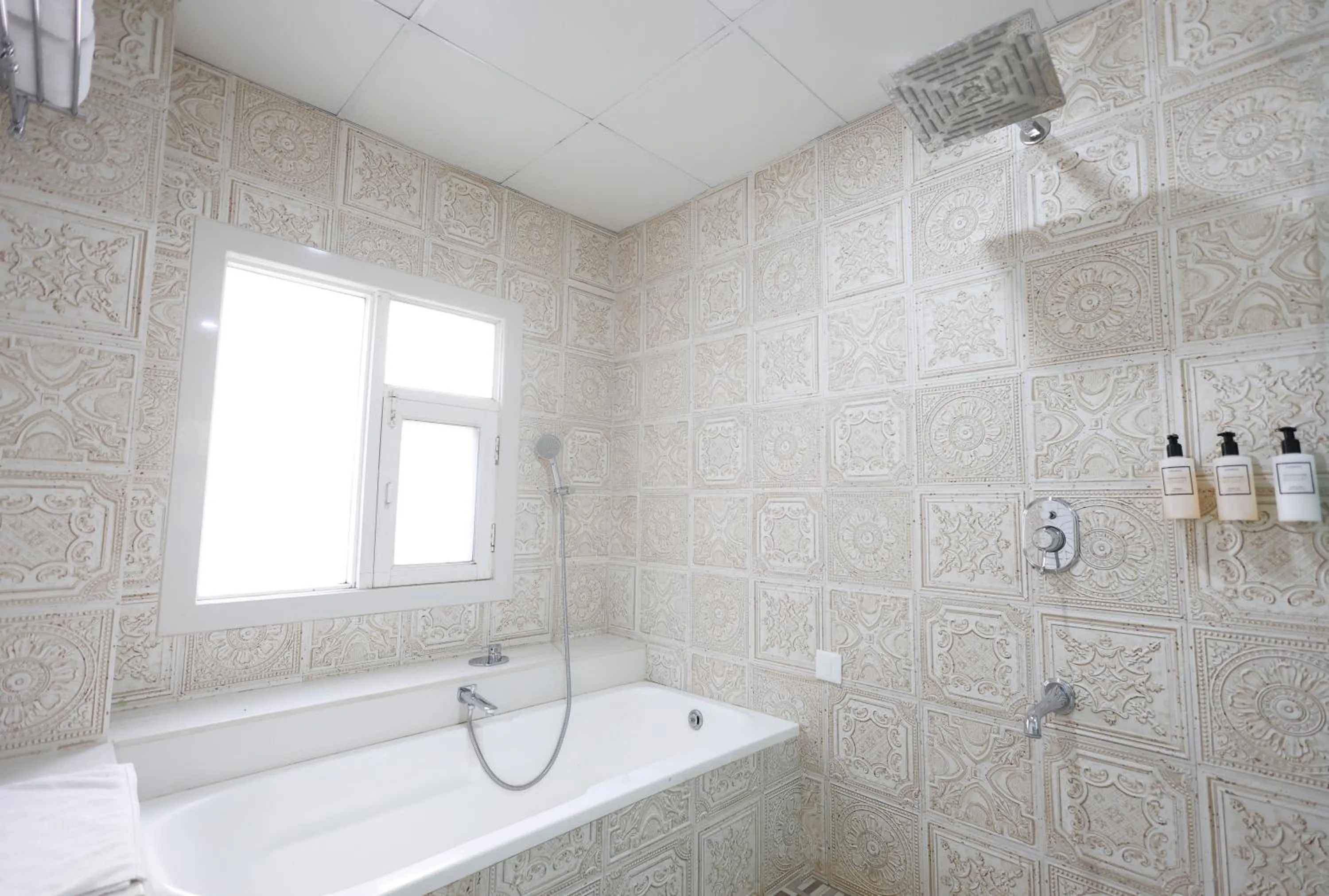 Shower in WelcomHeritage Traditional Haveli