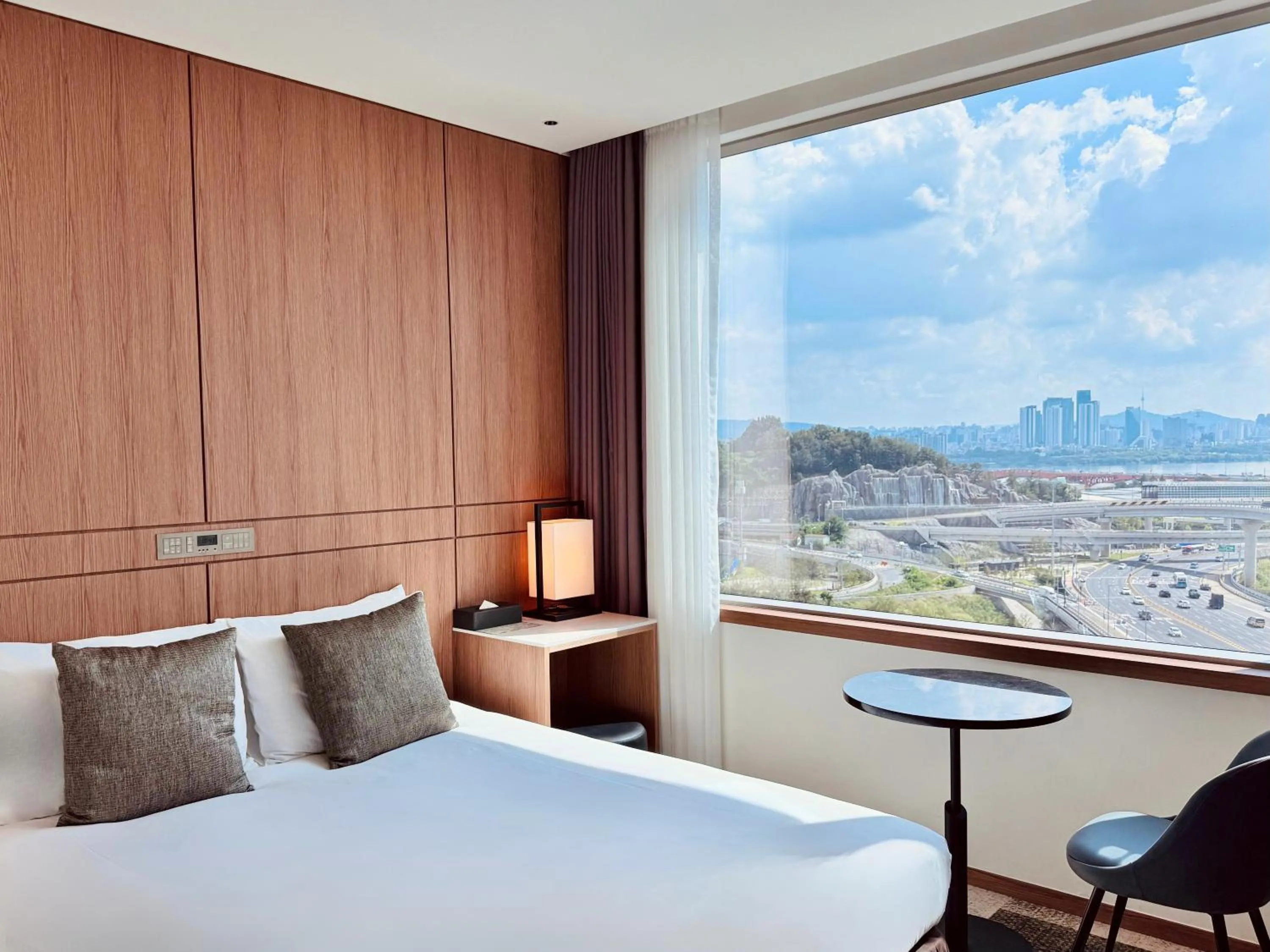 View (from property/room), Bed in Golden Seoul Hotel
