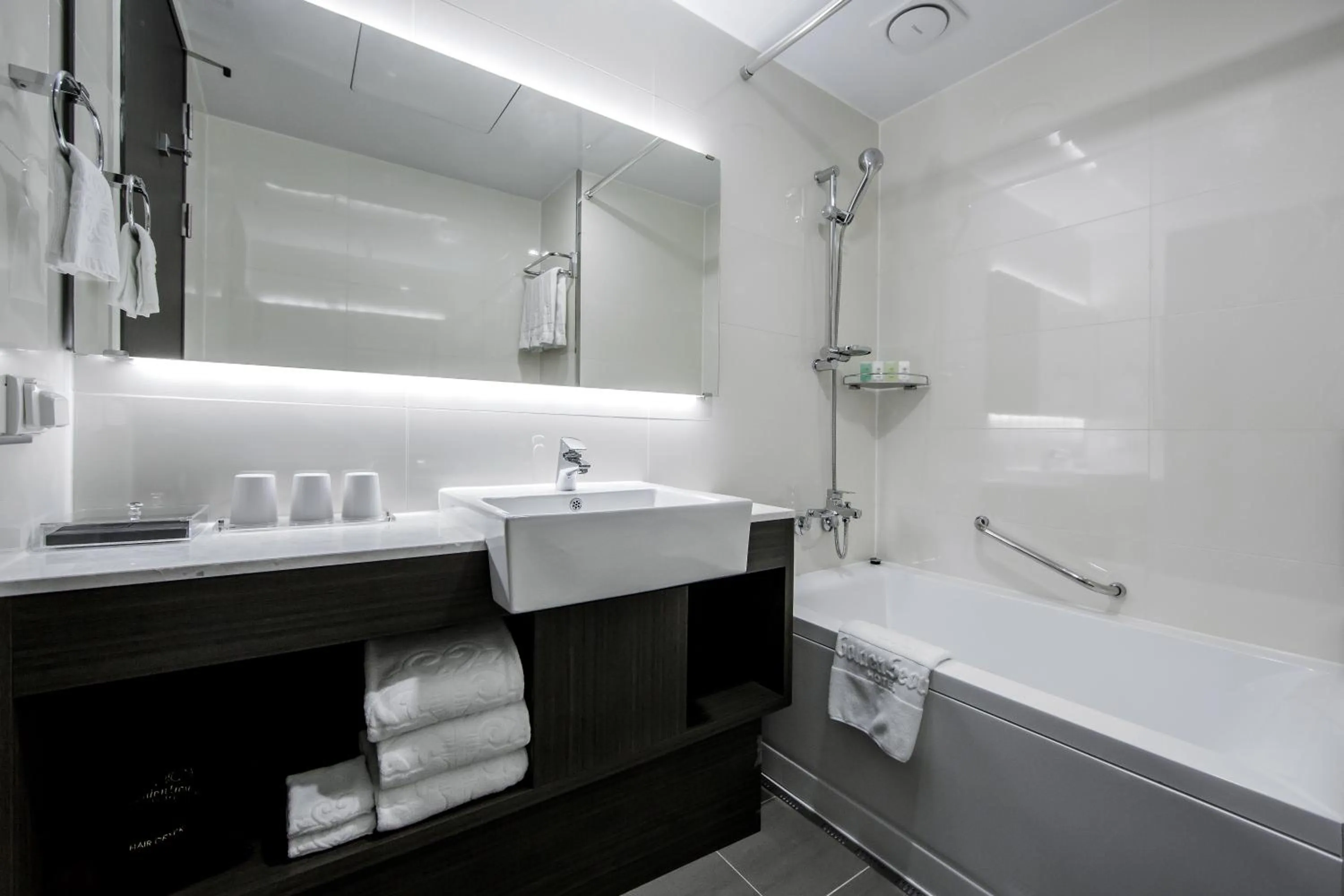 Bath in Golden Seoul Hotel