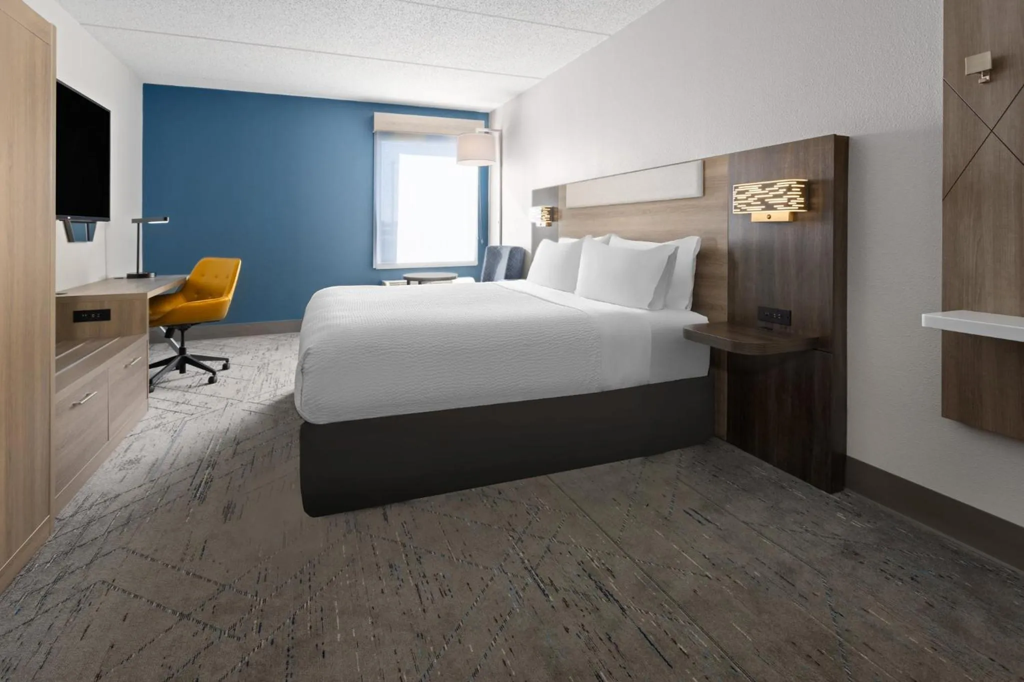 Photo of the whole room, Bed in Holiday Inn Express Harrisburg I-81 - Hershey By IHG