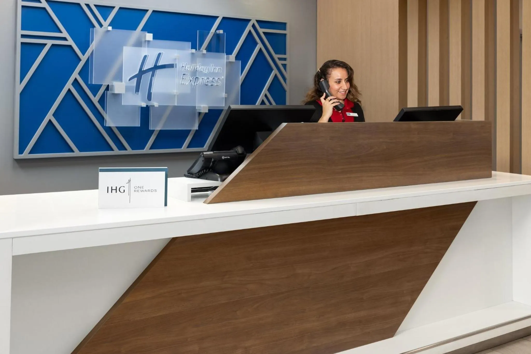 Property building in Holiday Inn Express Harrisburg I-81 - Hershey By IHG