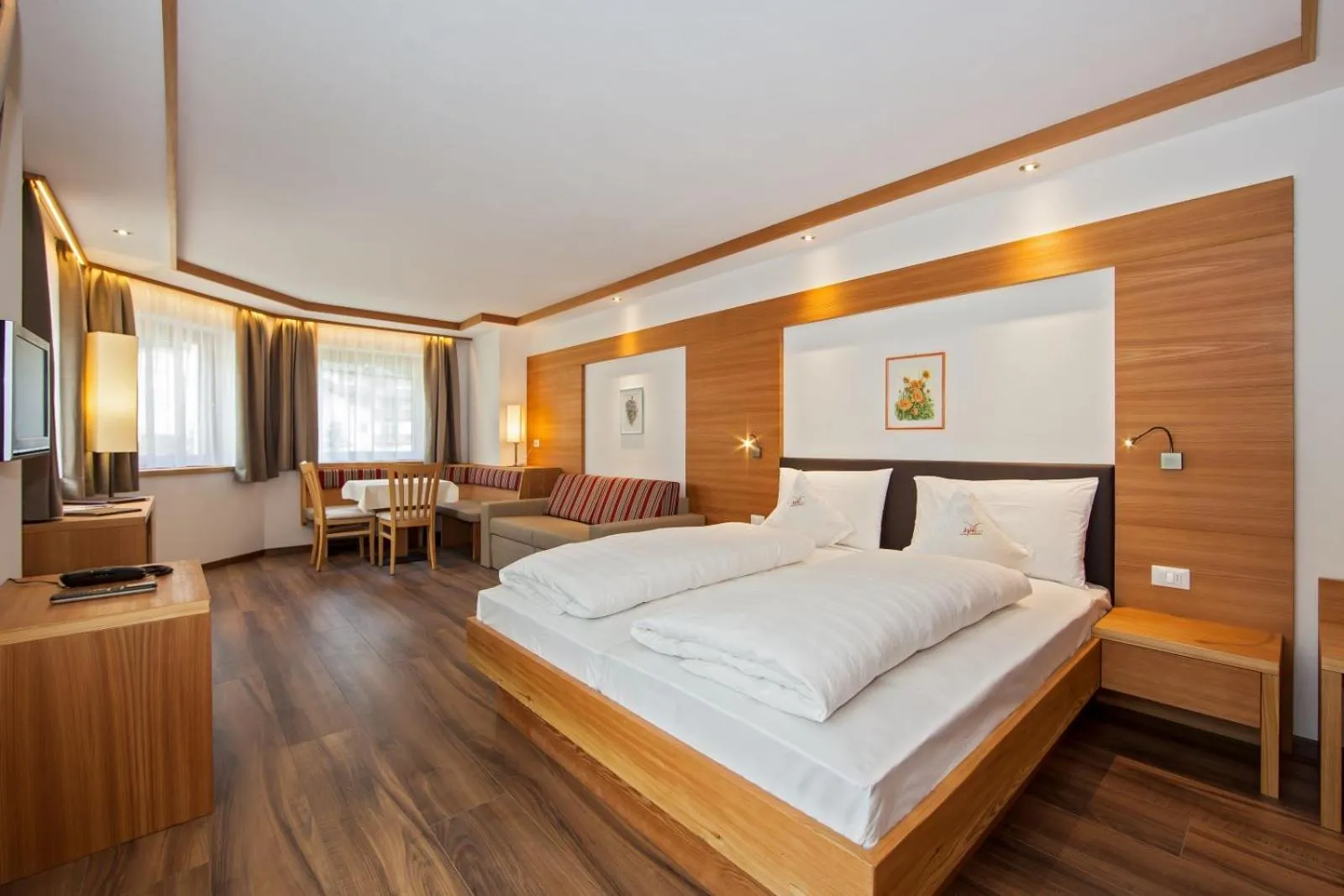 Bedroom, Bed in Hotel Garni Aghel