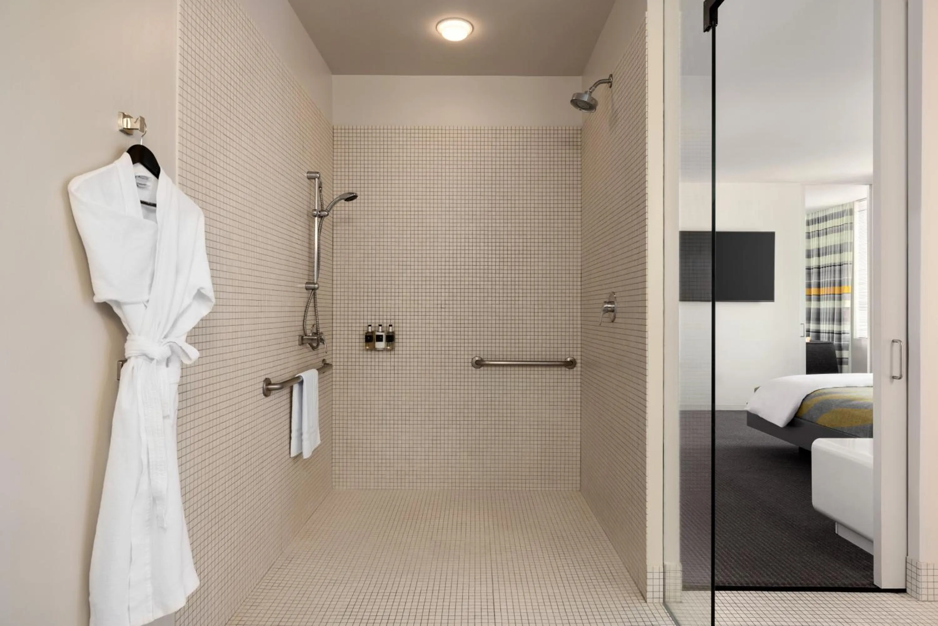 Shower in The Delphi Downtown LA