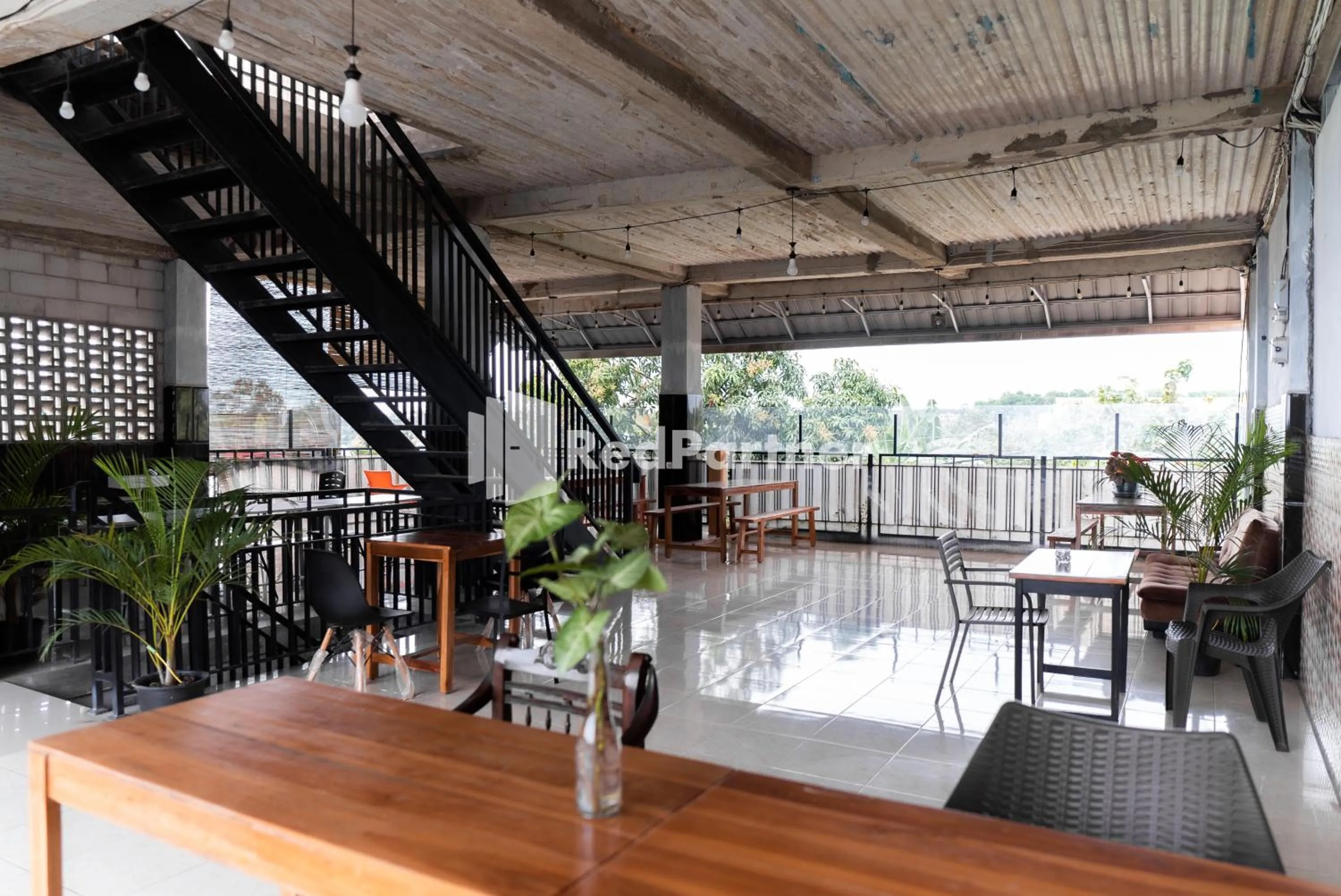 Lounge or bar, Restaurant/Places to Eat in ITR Homestay RedPartner