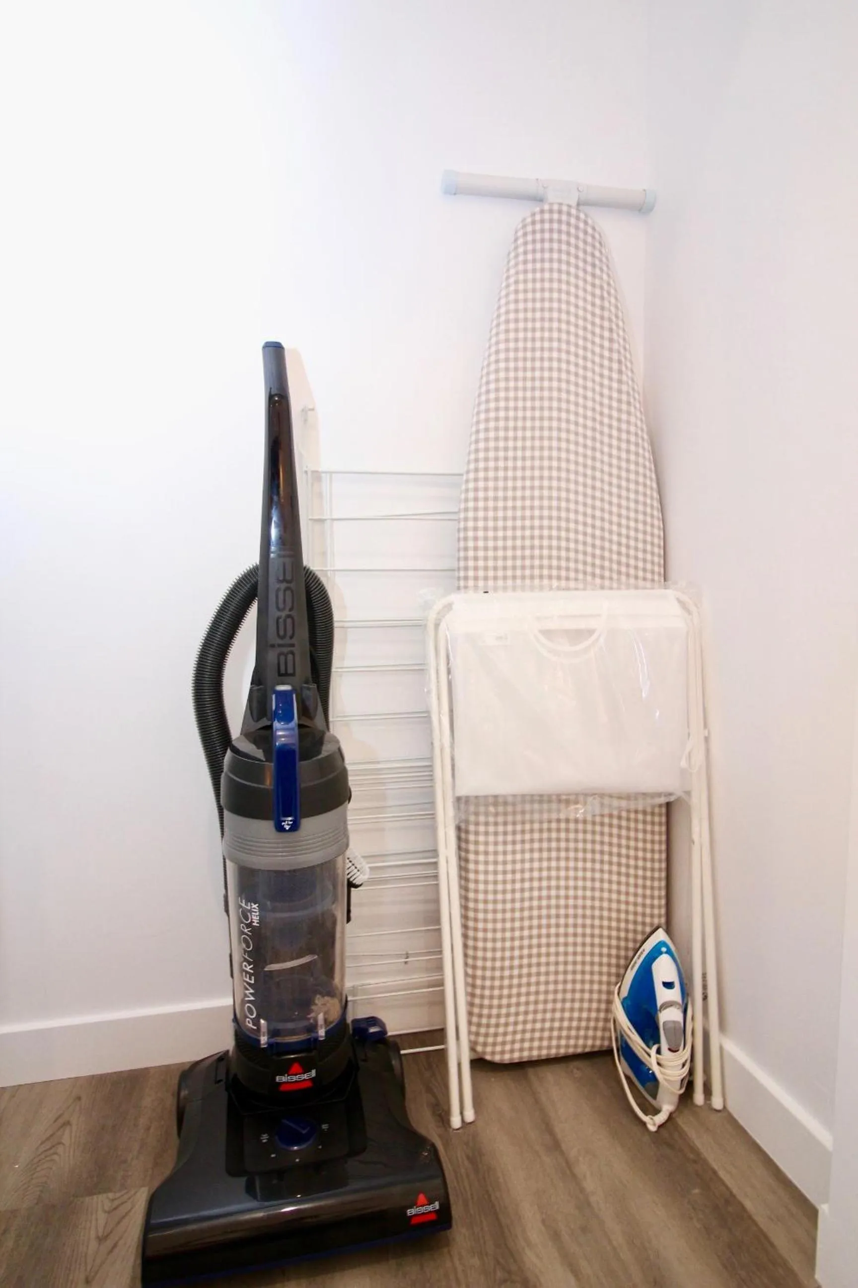 Other in Los Angeles 3BR Villa Suites with Free Parking