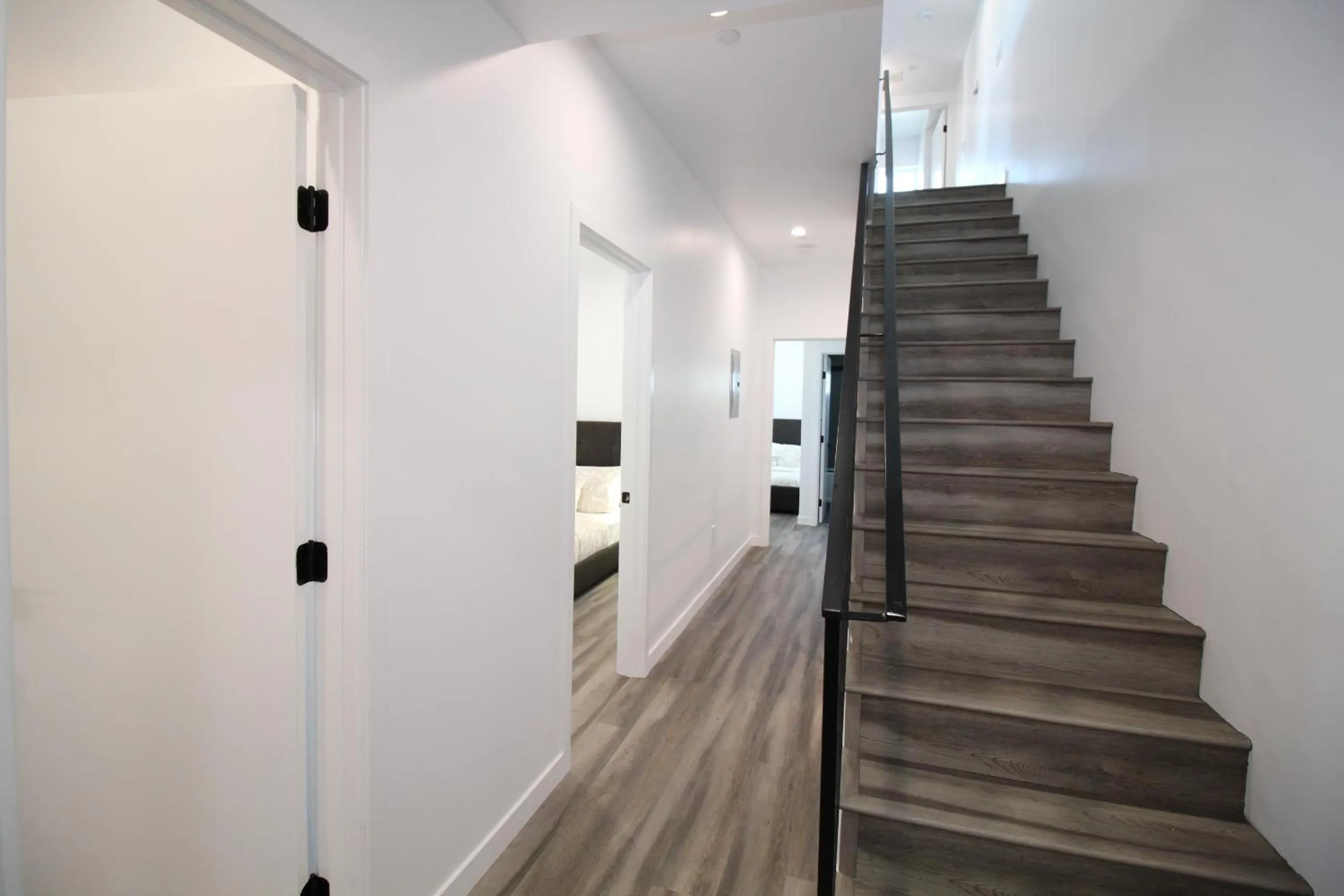 Other in Los Angeles 3BR Villa Suites with Free Parking