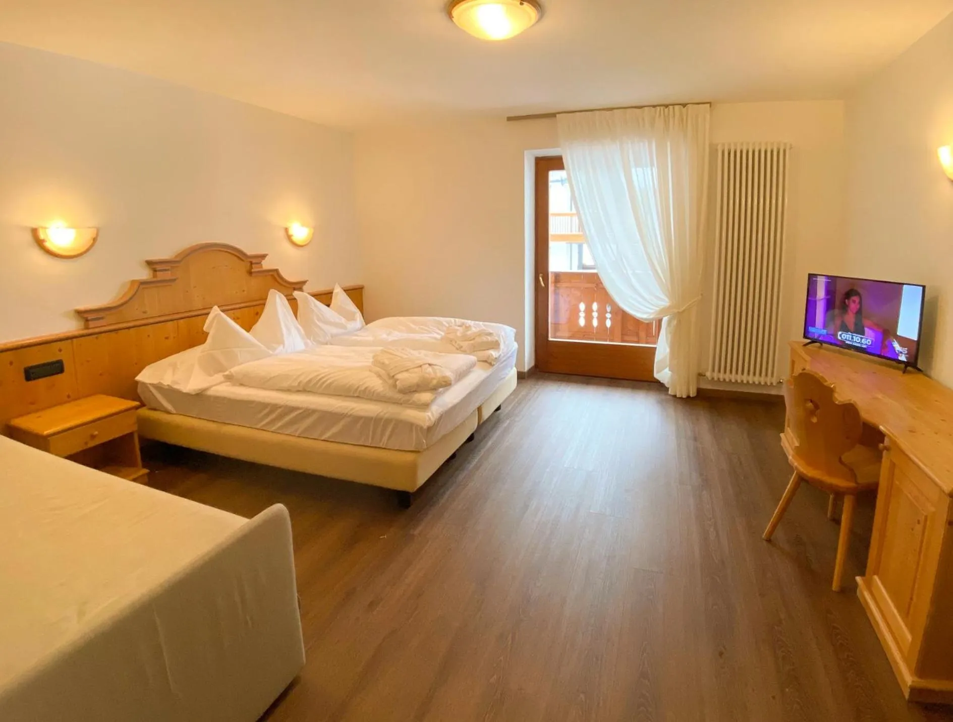 Bedroom, Bed in Hotel Villa Aurora