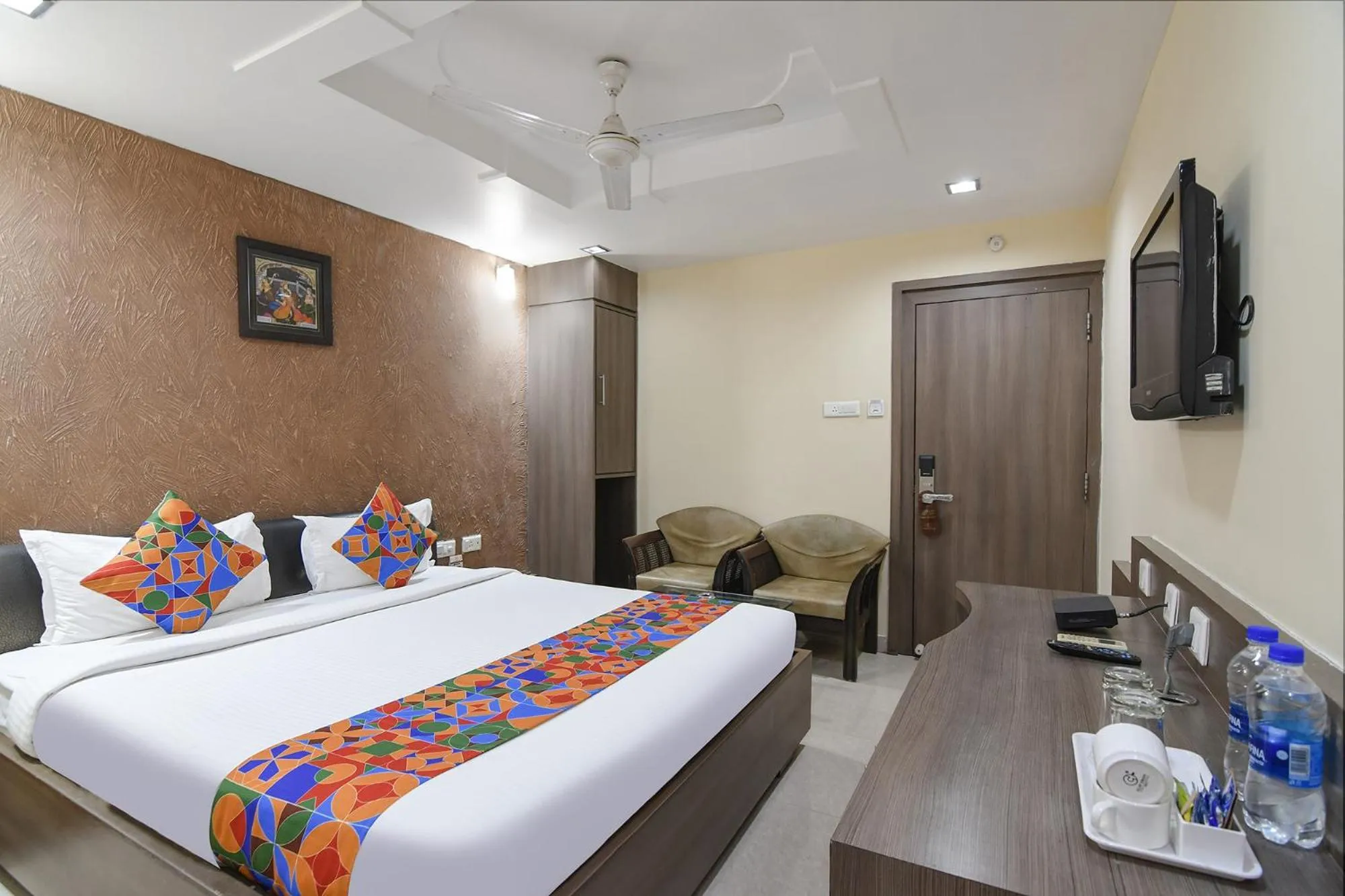 Bed in Via Raj Residency II