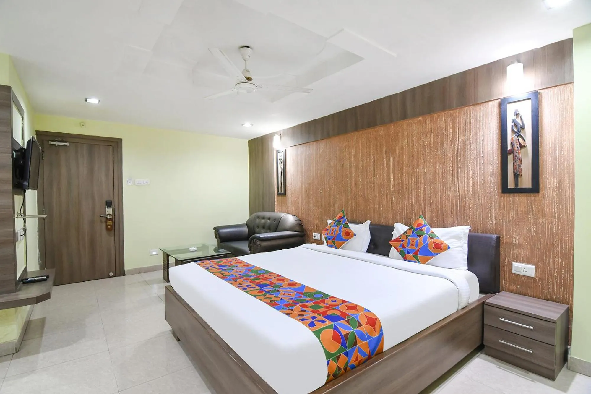 Bed in Via Raj Residency II