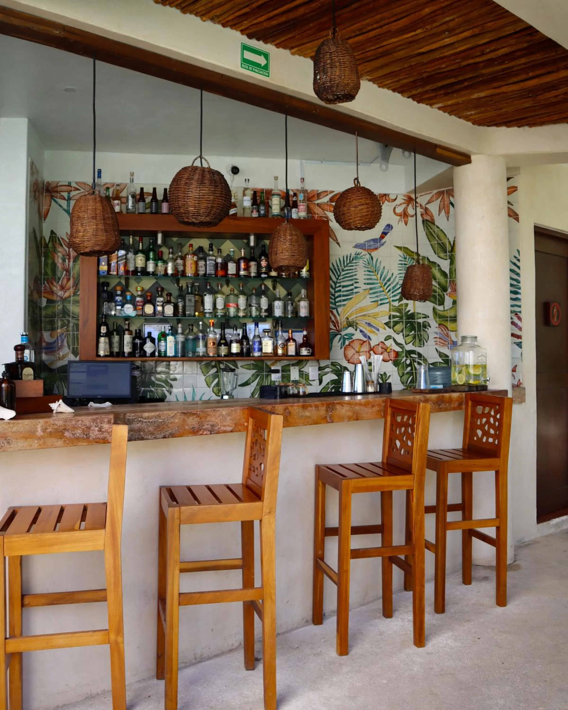 Restaurant/places to eat in Nerea Tulum