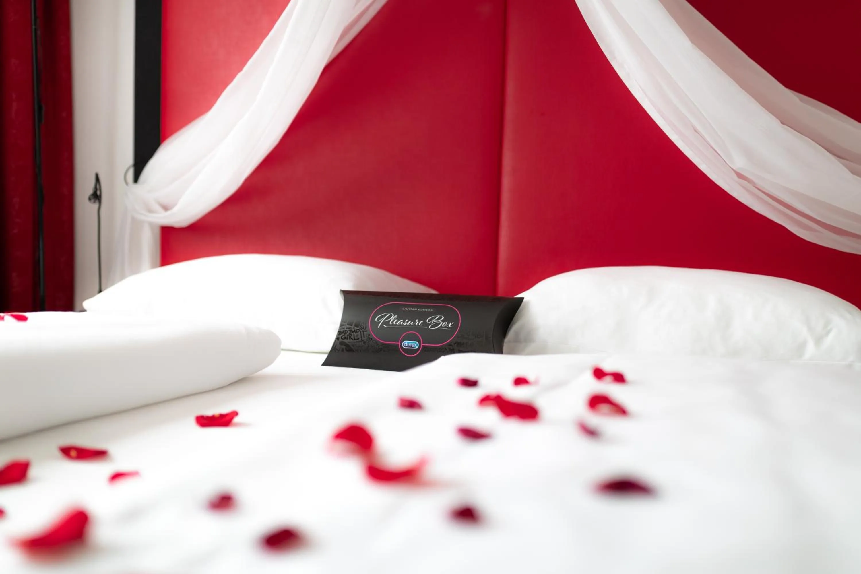 Decorative detail, Bed in Senator Hotel Vienna