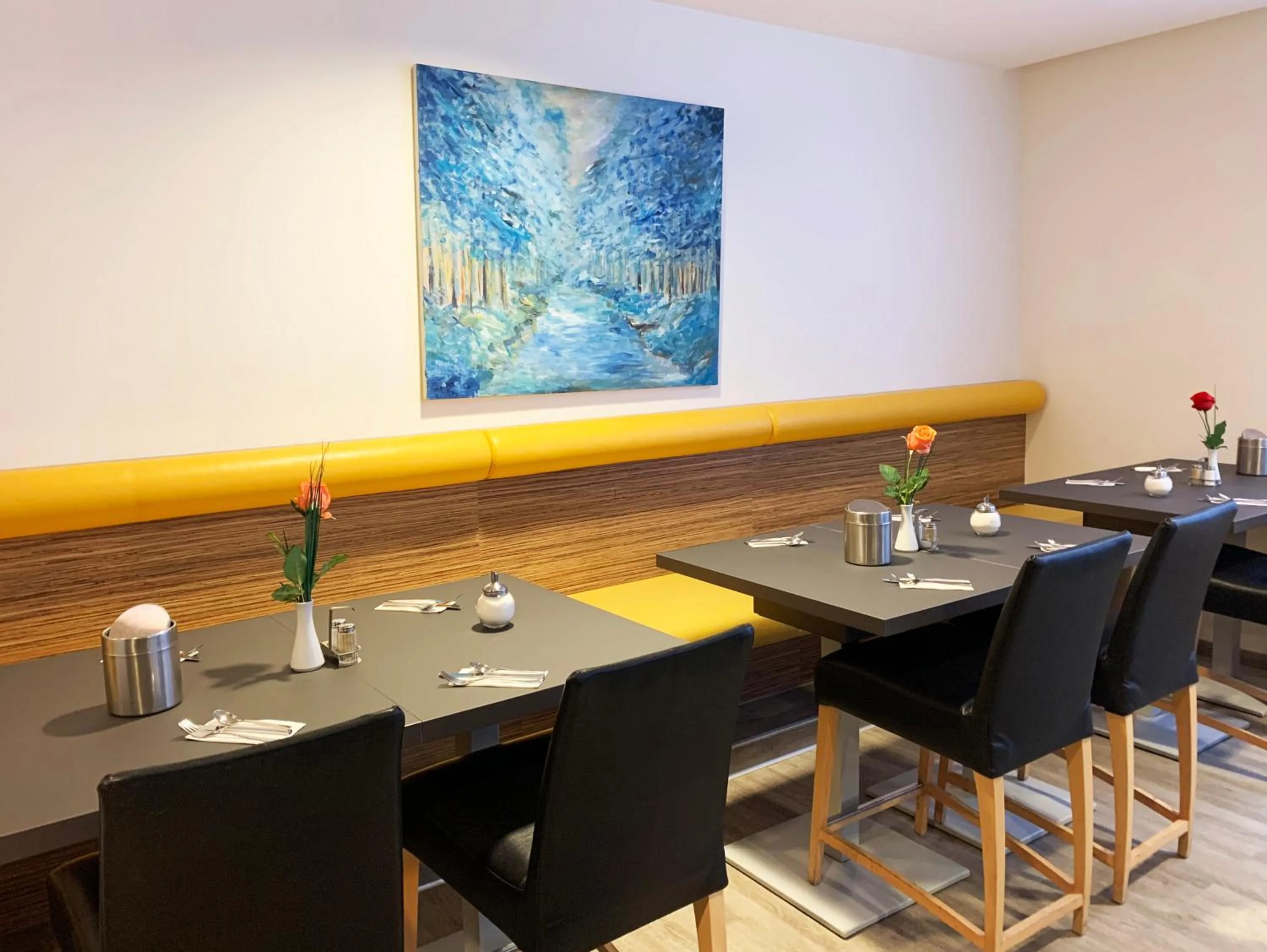 Restaurant/places to eat in Senator Hotel Vienna