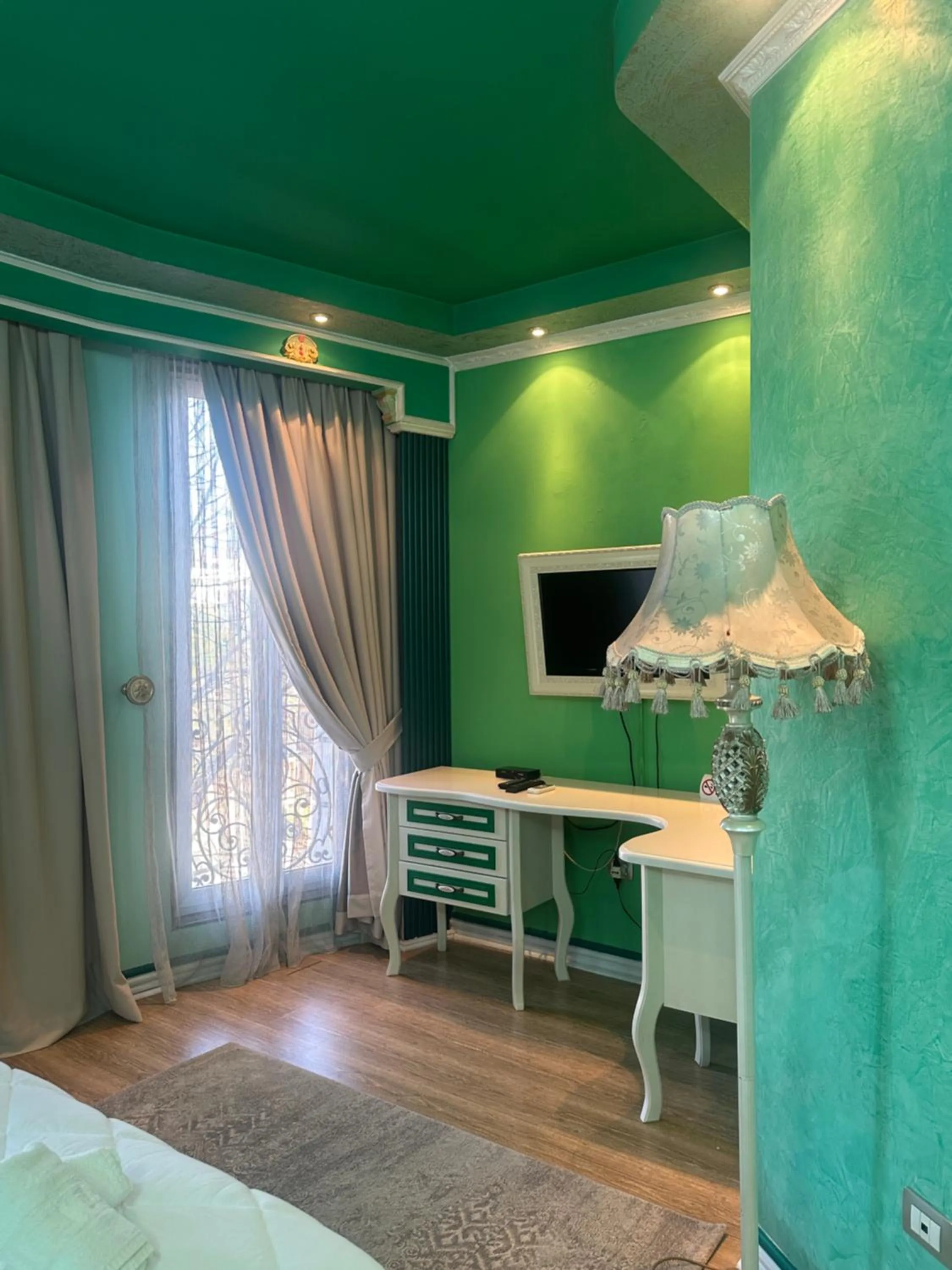 TV and multimedia, Bed in Hotel Boutique Vila Fernando Tirana