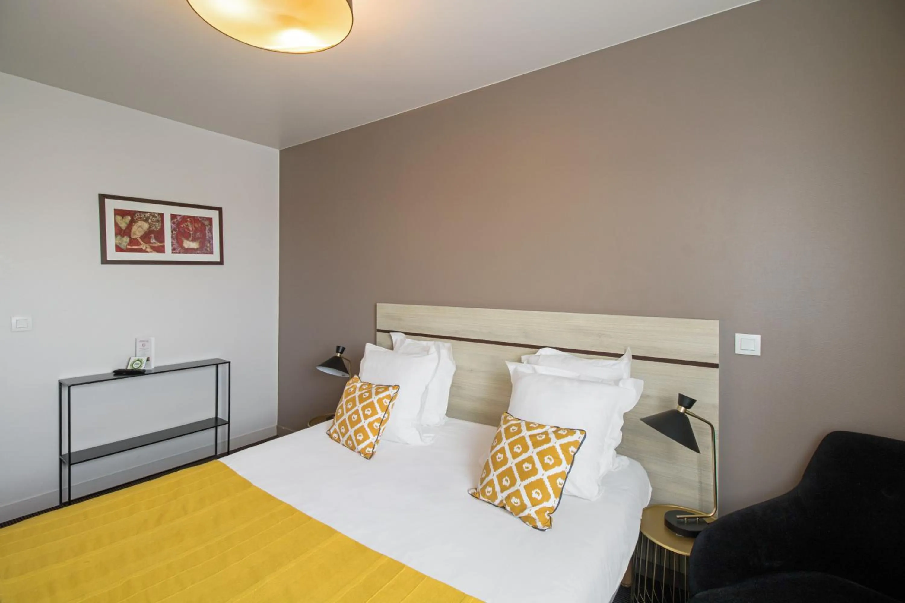 Bed in Appart’City Confort Paris Villejuif