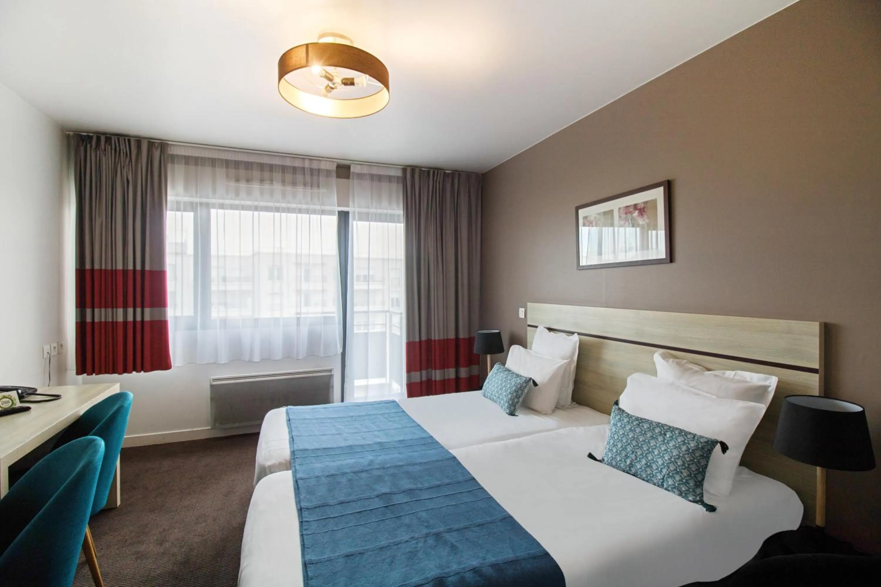 Bed in Appart’City Confort Paris Villejuif