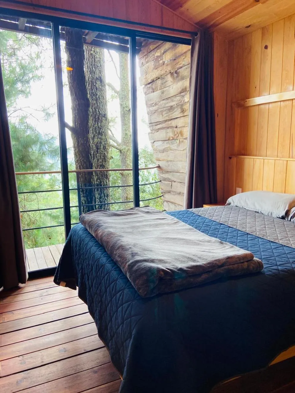 Alto de la Sierra by Rotamundos