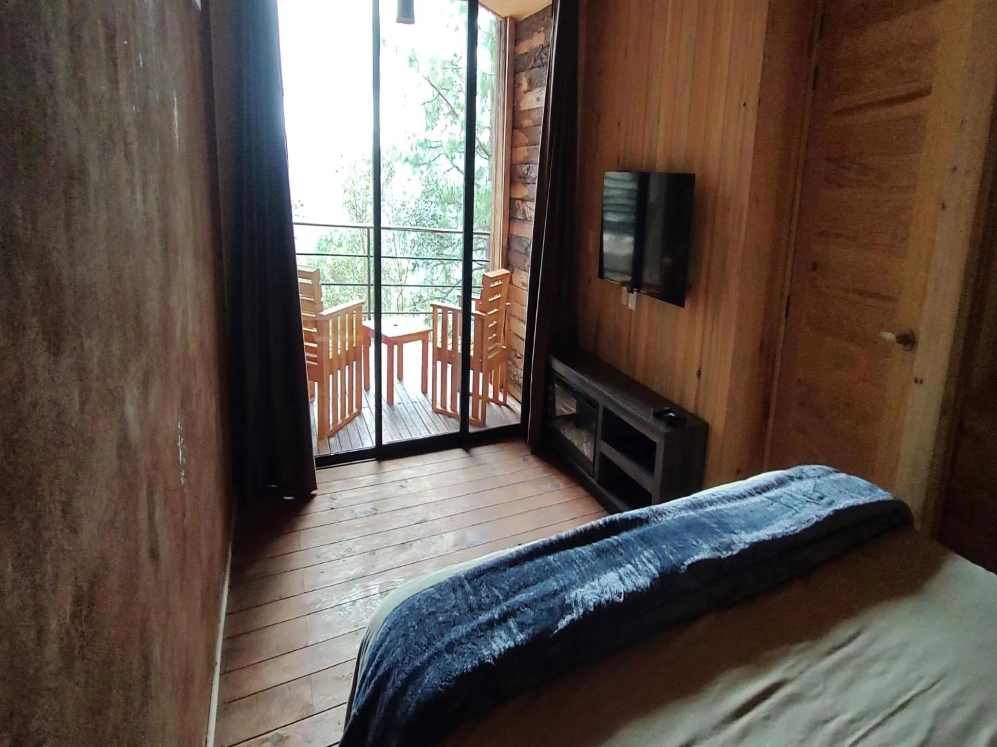 Alto de la Sierra by Rotamundos