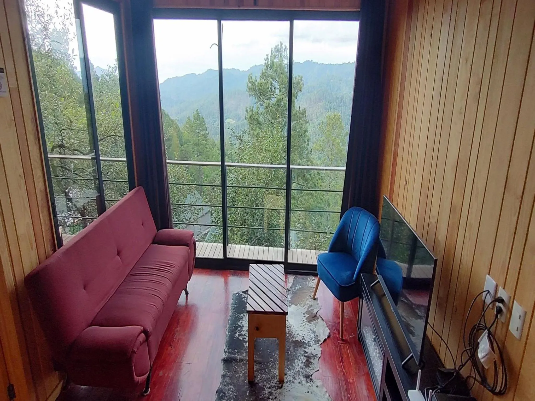 Alto de la Sierra by Rotamundos