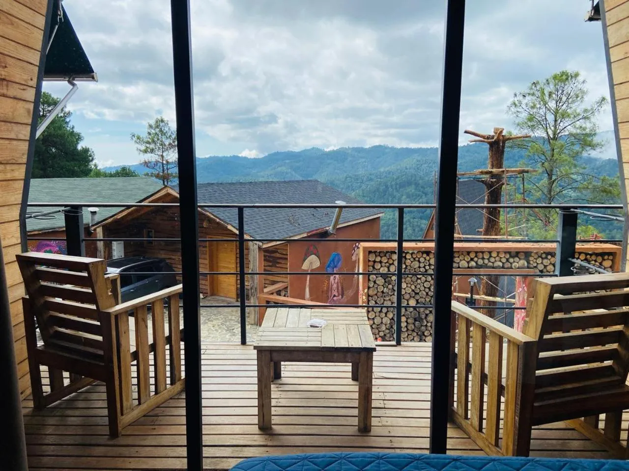 Alto de la Sierra by Rotamundos