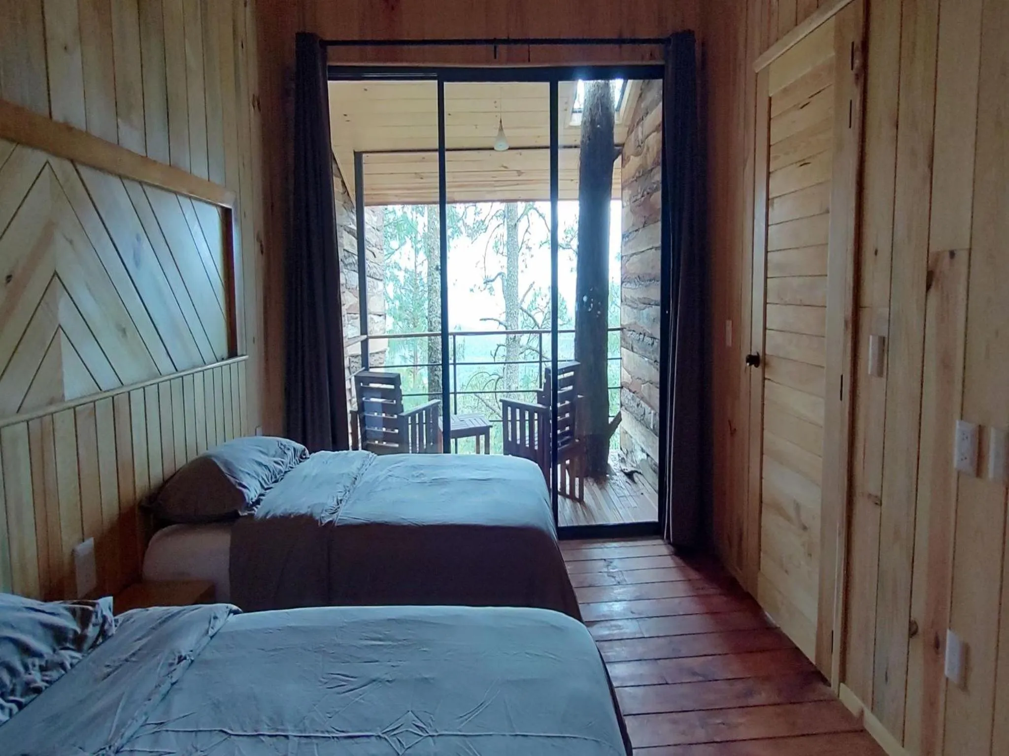 Alto de la Sierra by Rotamundos