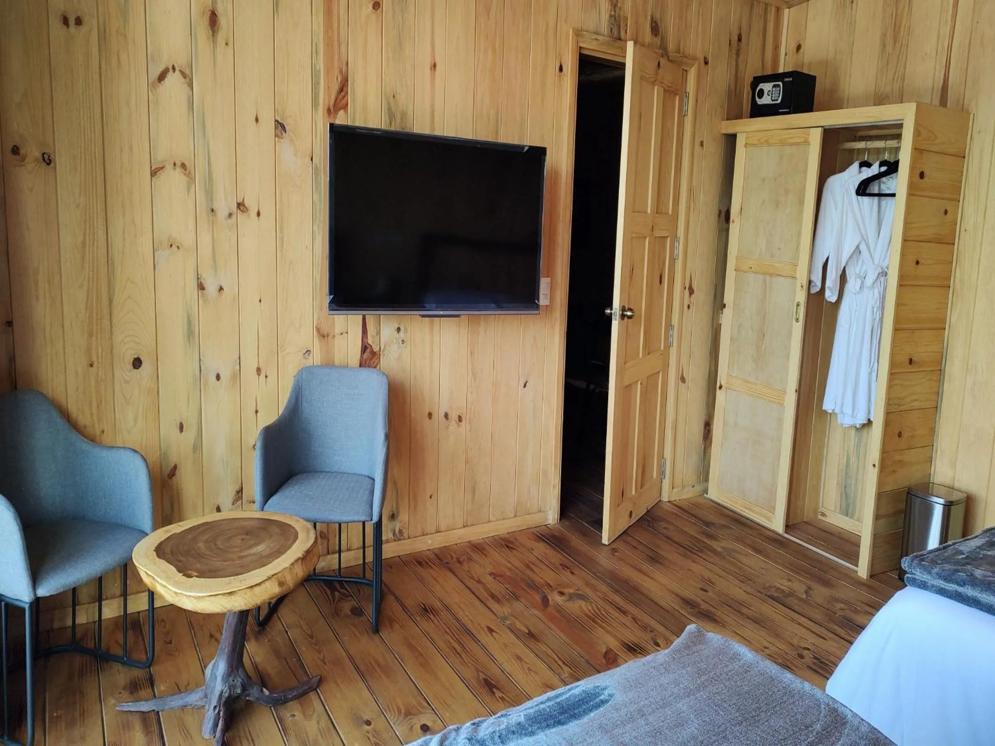 Alto de la Sierra by Rotamundos