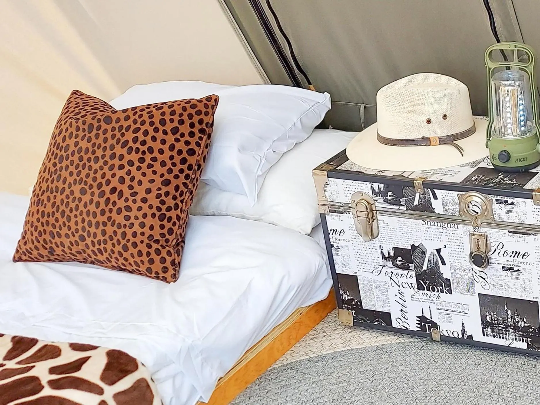 Bed in ZenZontle GlampingSMA