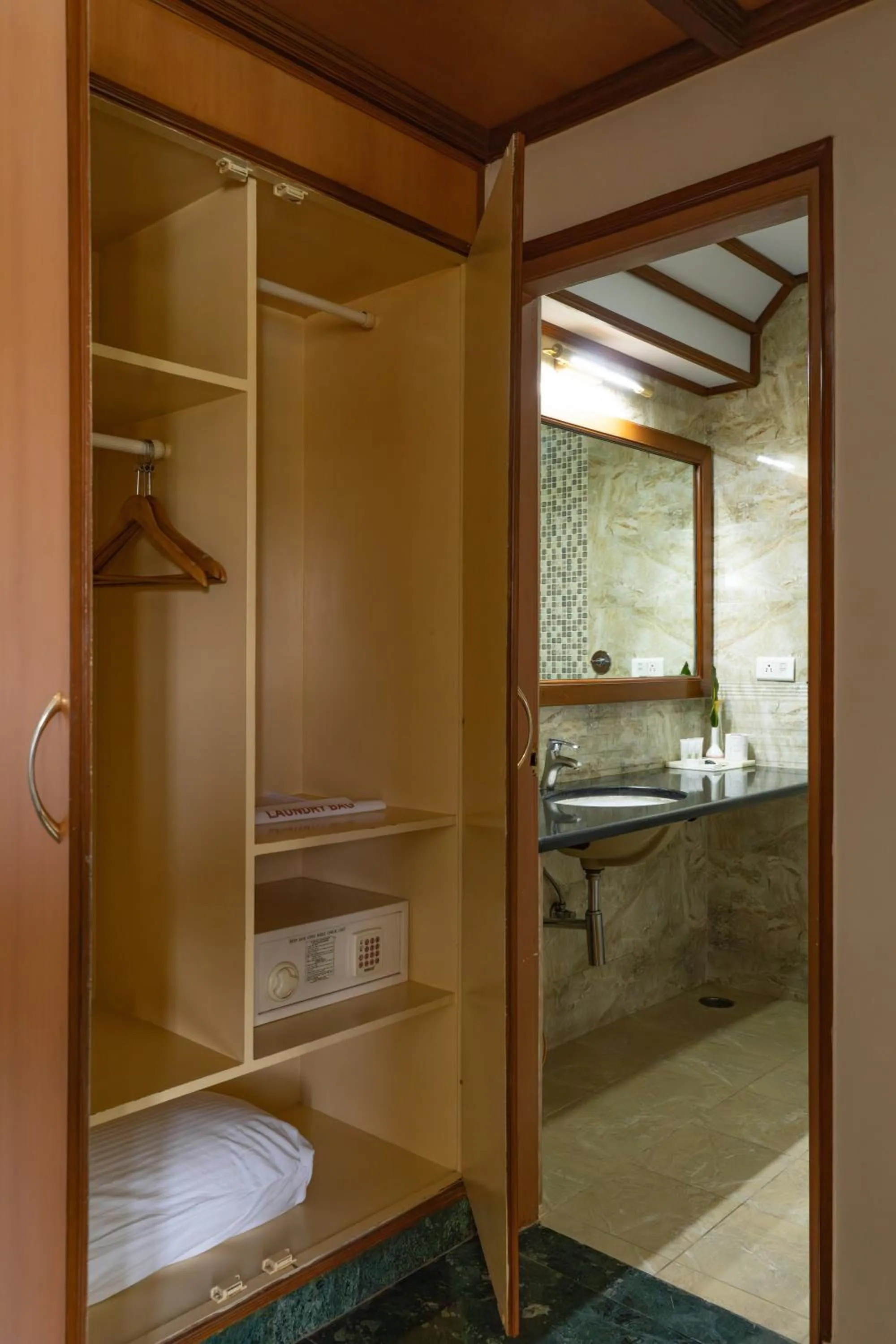 Bathroom in Eagleton The Golf Resort