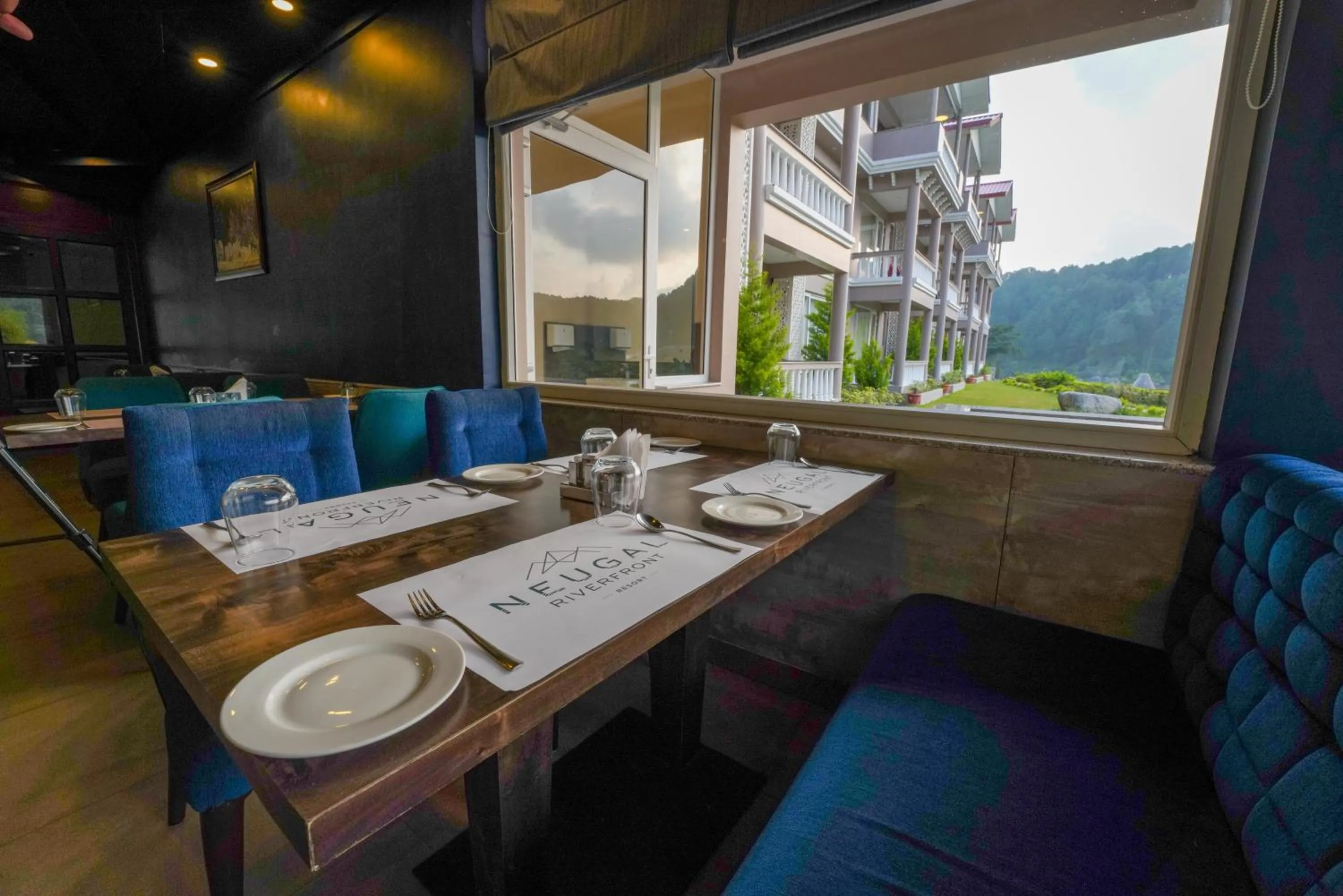 Restaurant/places to eat in Neugal Riverfront Resort