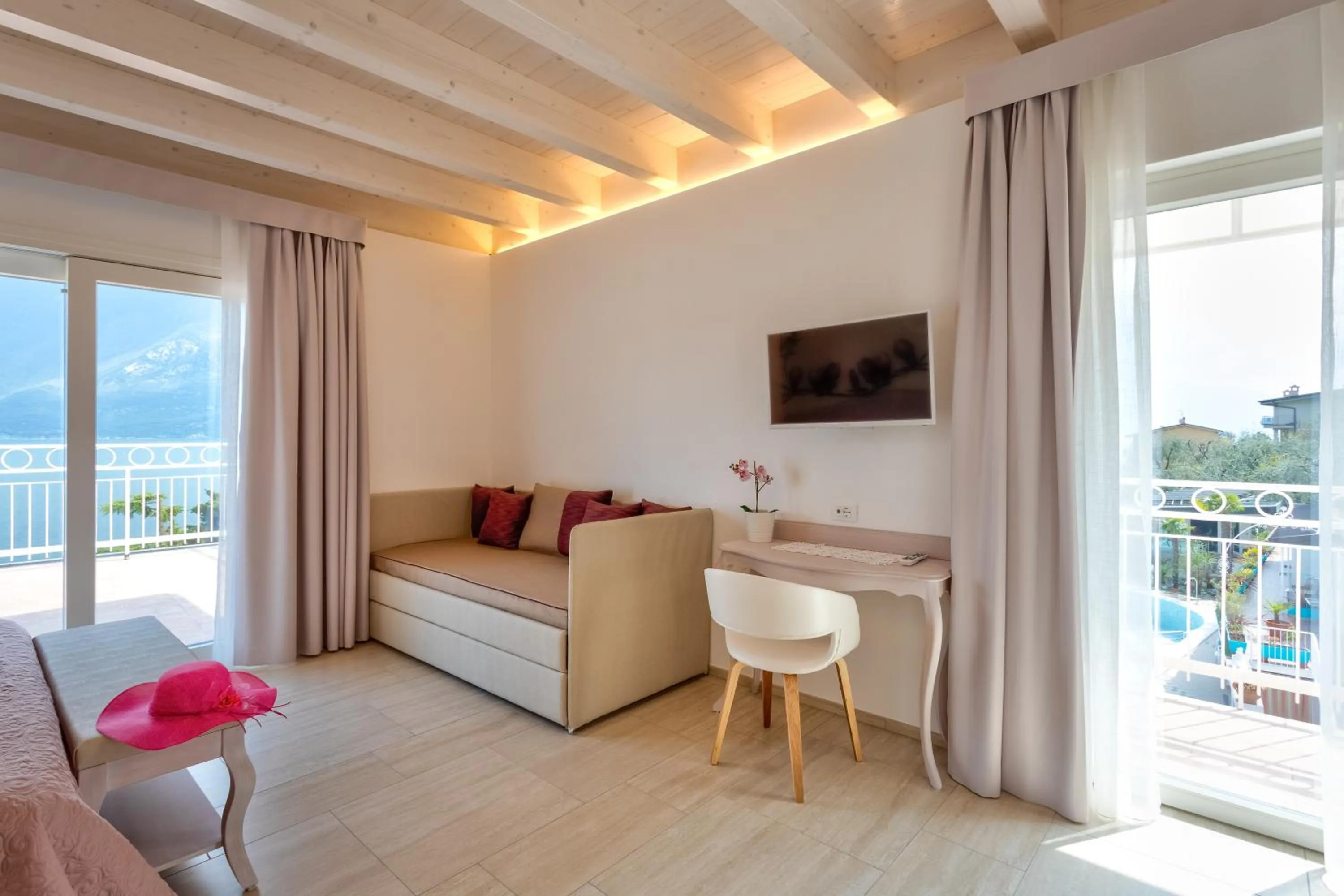 Balcony/Terrace in Hotel Riviera Panoramic Green Resort