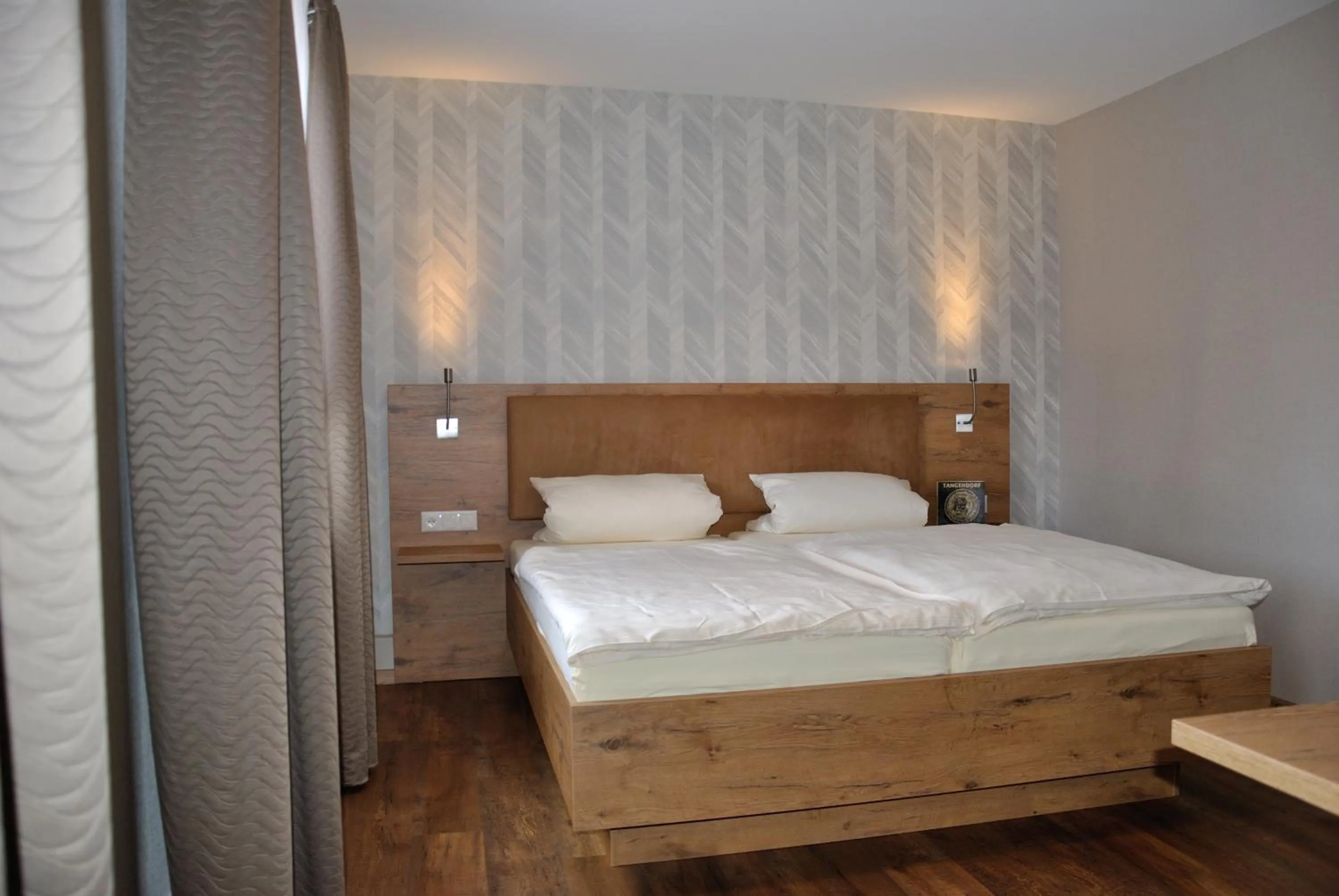 Bed in Gasthof Vossbur