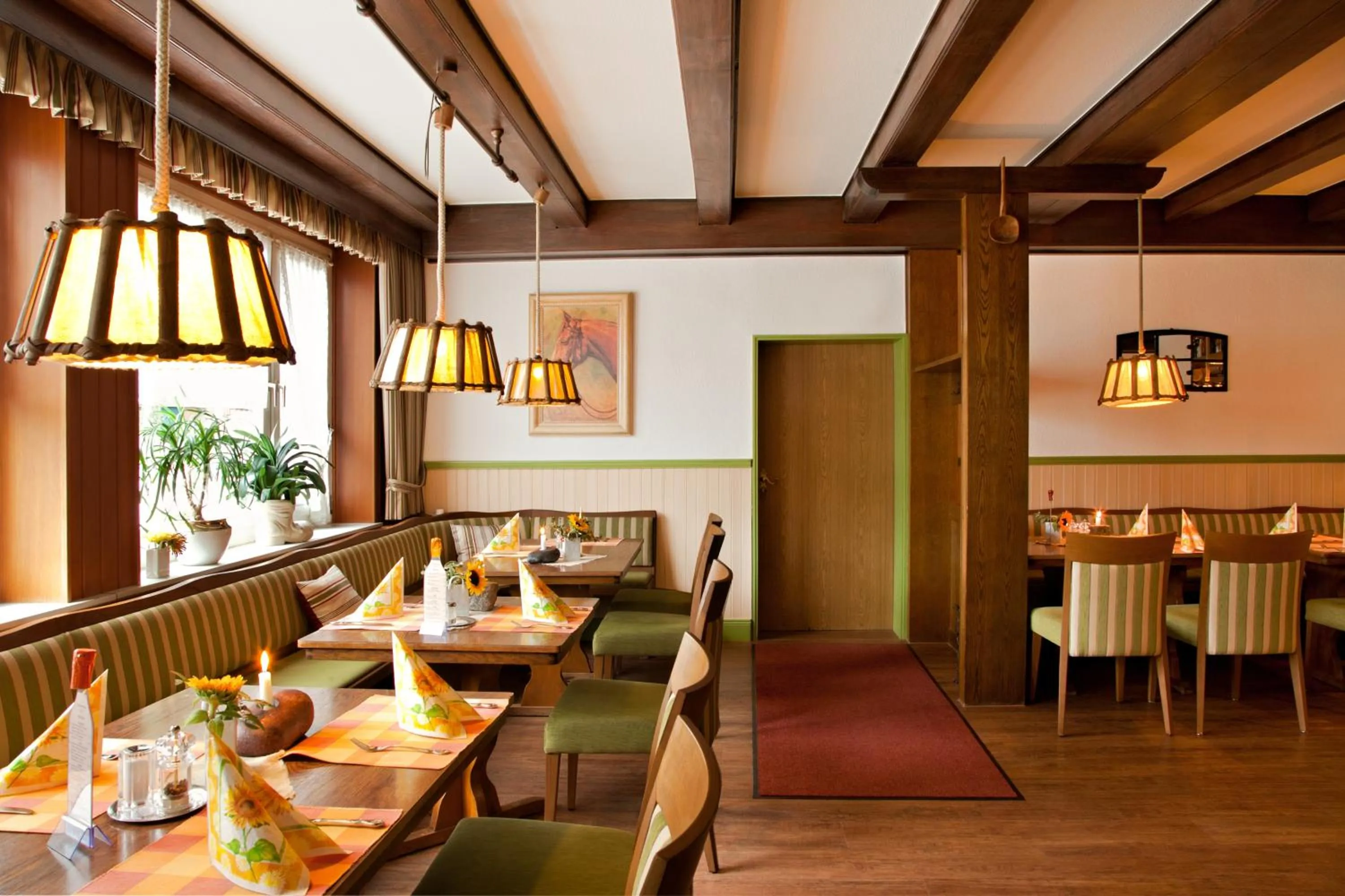 Restaurant/places to eat in Gasthof Vossbur