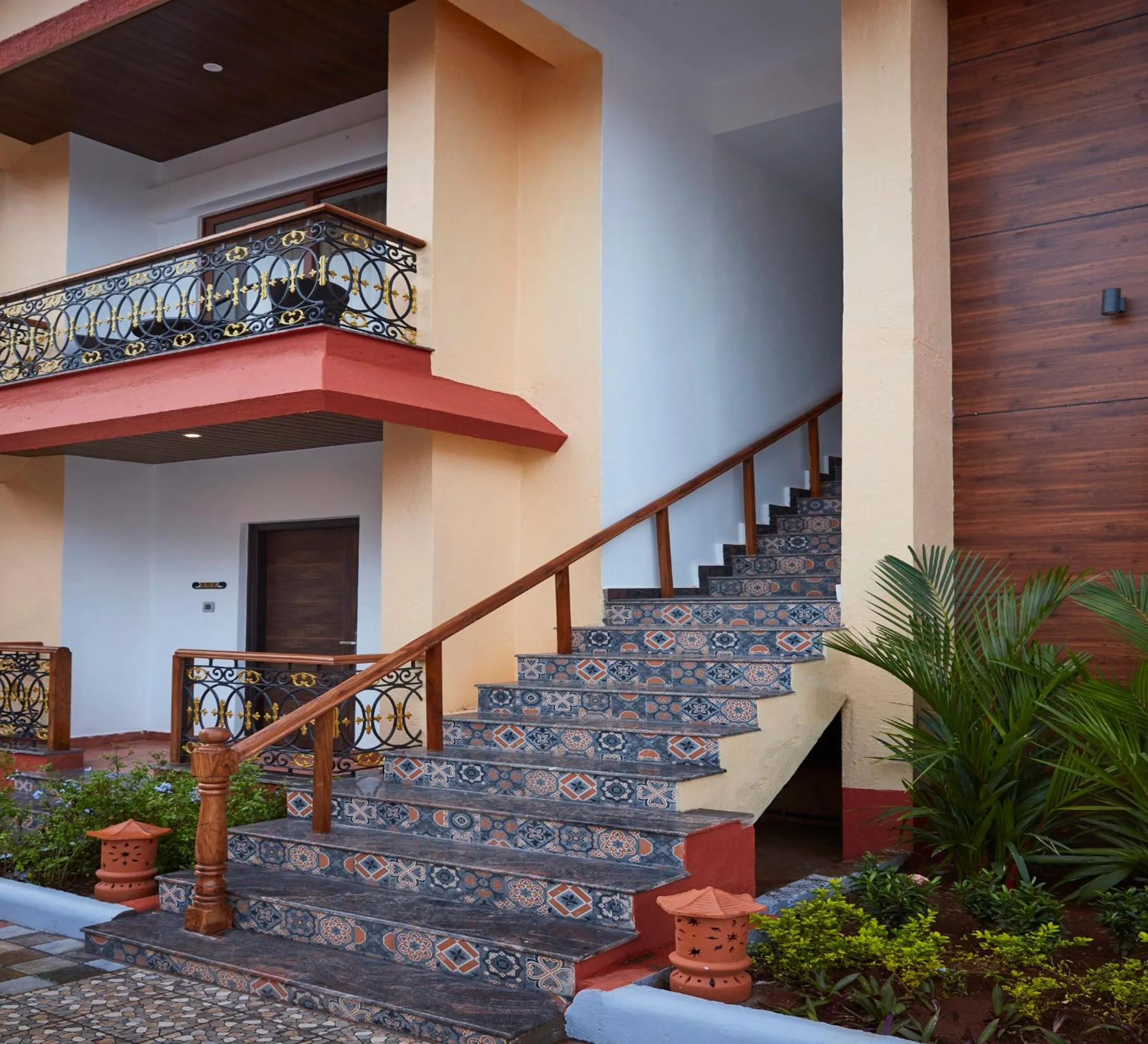 Property building in Sea Queen Beach Resort & Spa