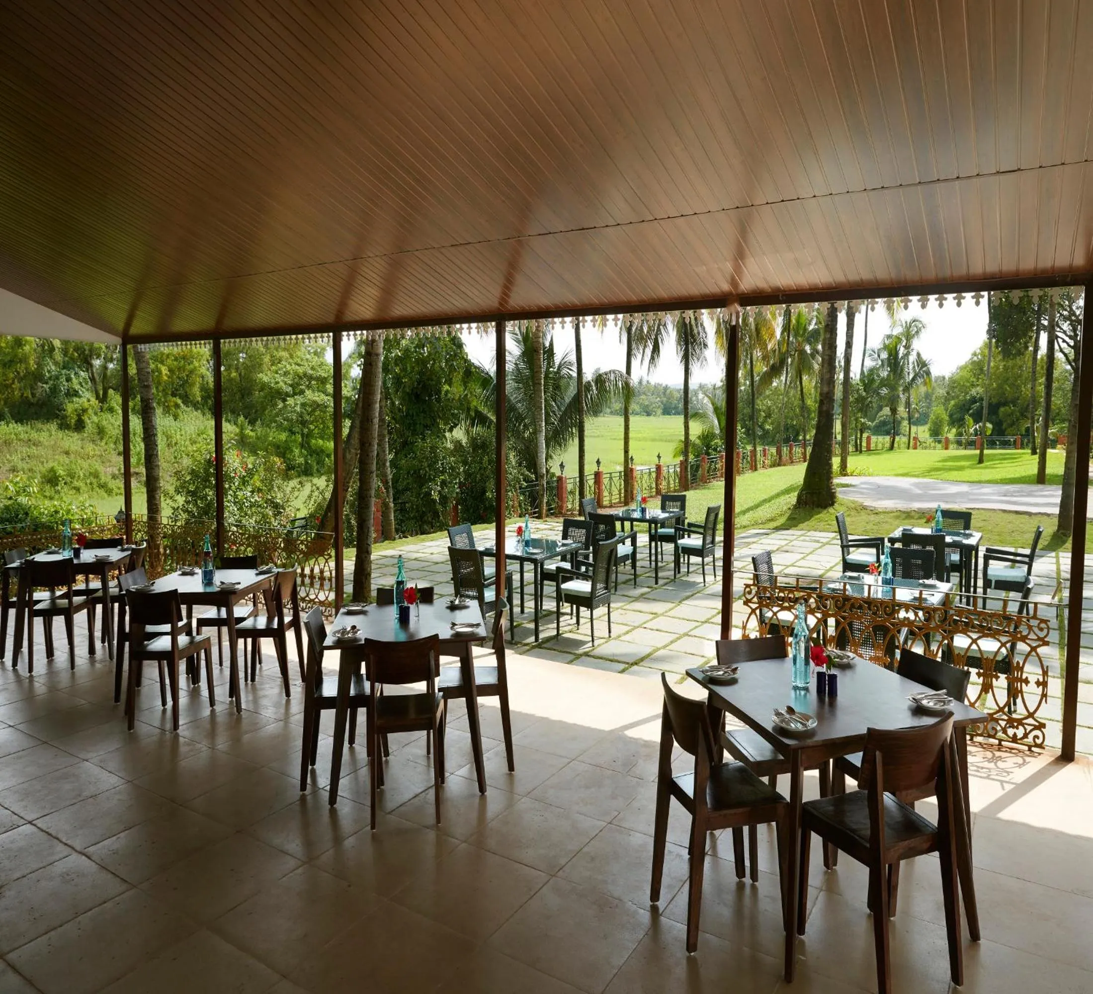 Restaurant/places to eat in Sea Queen Beach Resort & Spa
