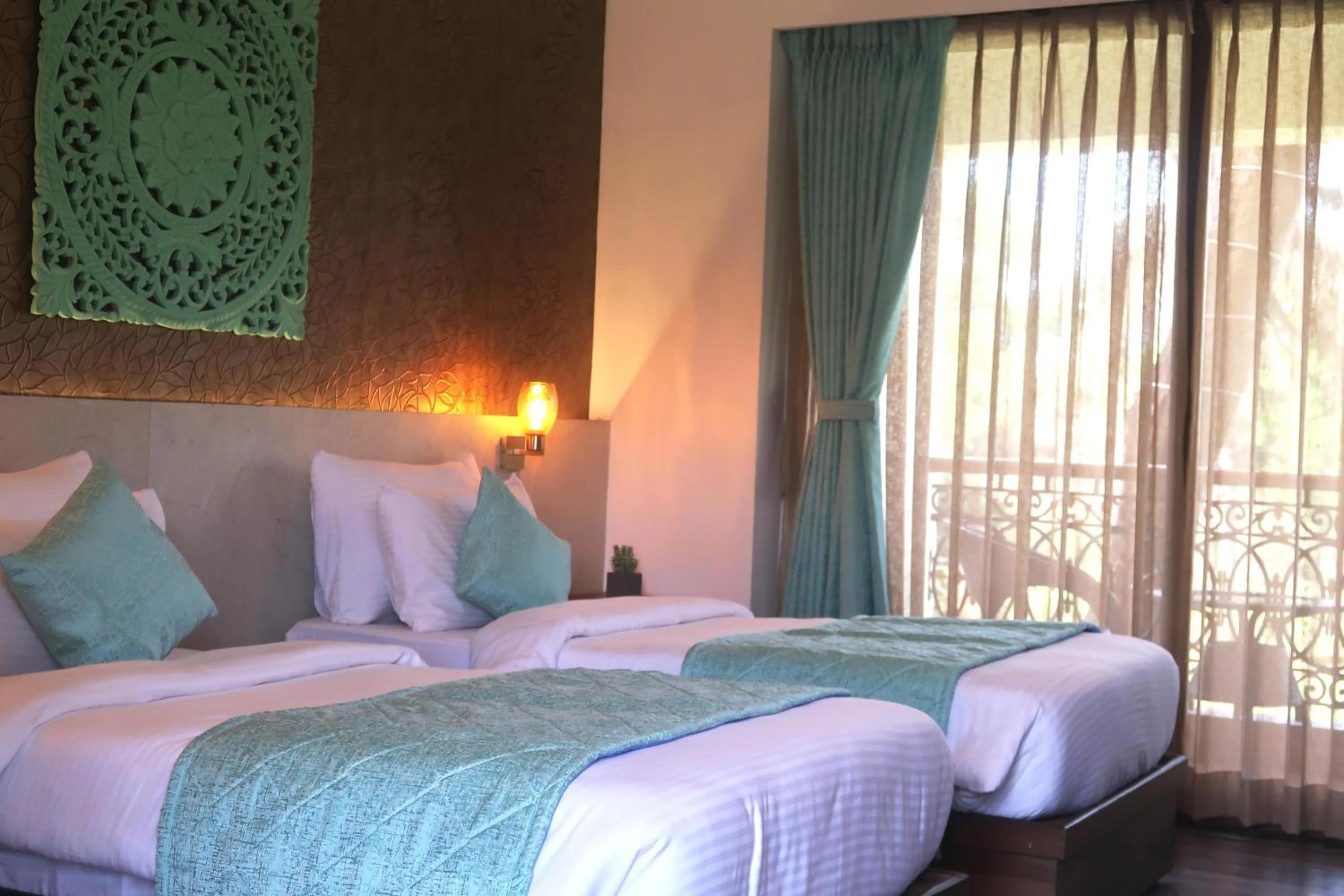 Garden view, Bed in Sea Queen Beach Resort & Spa