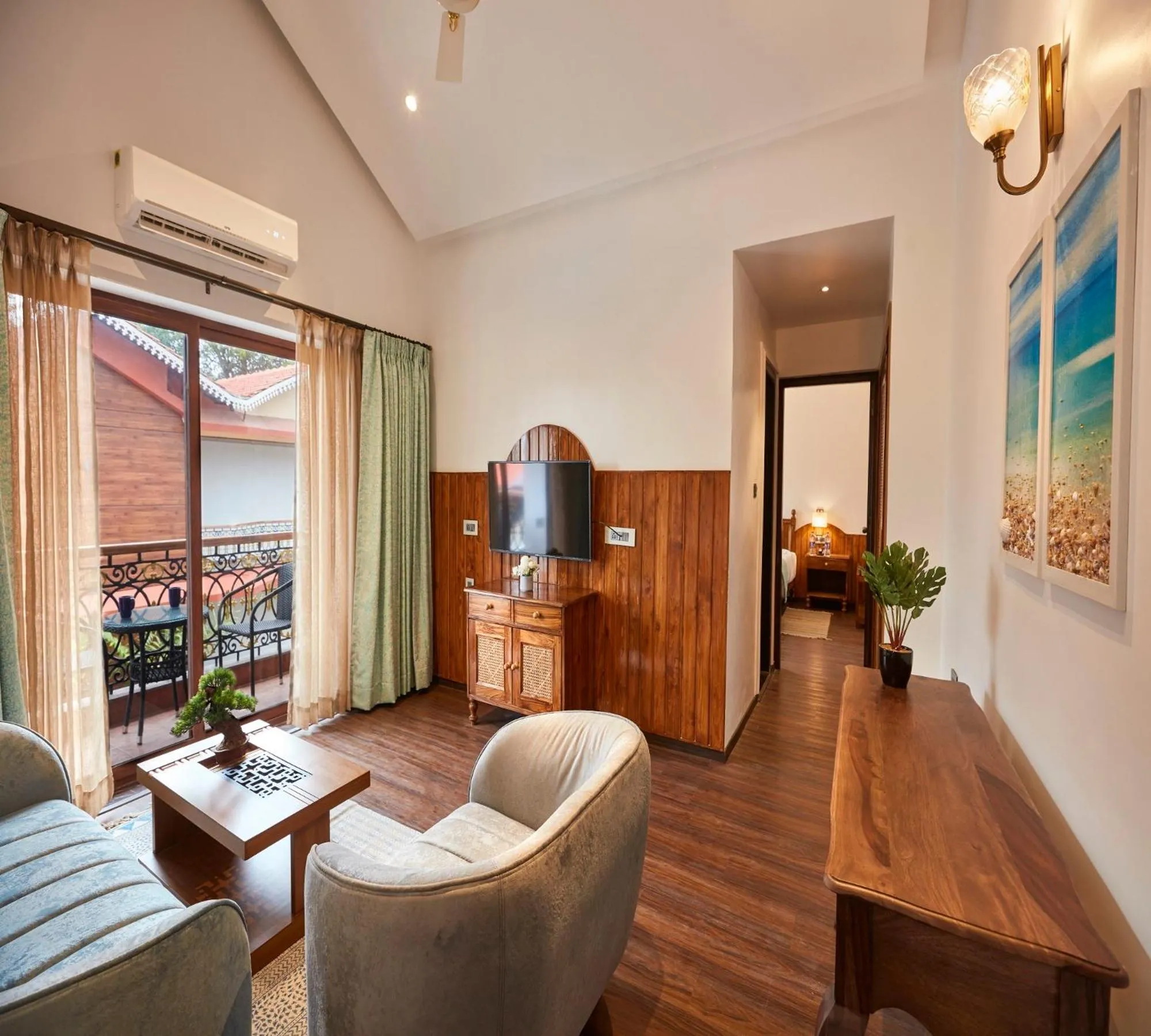 Living room in Sea Queen Beach Resort & Spa