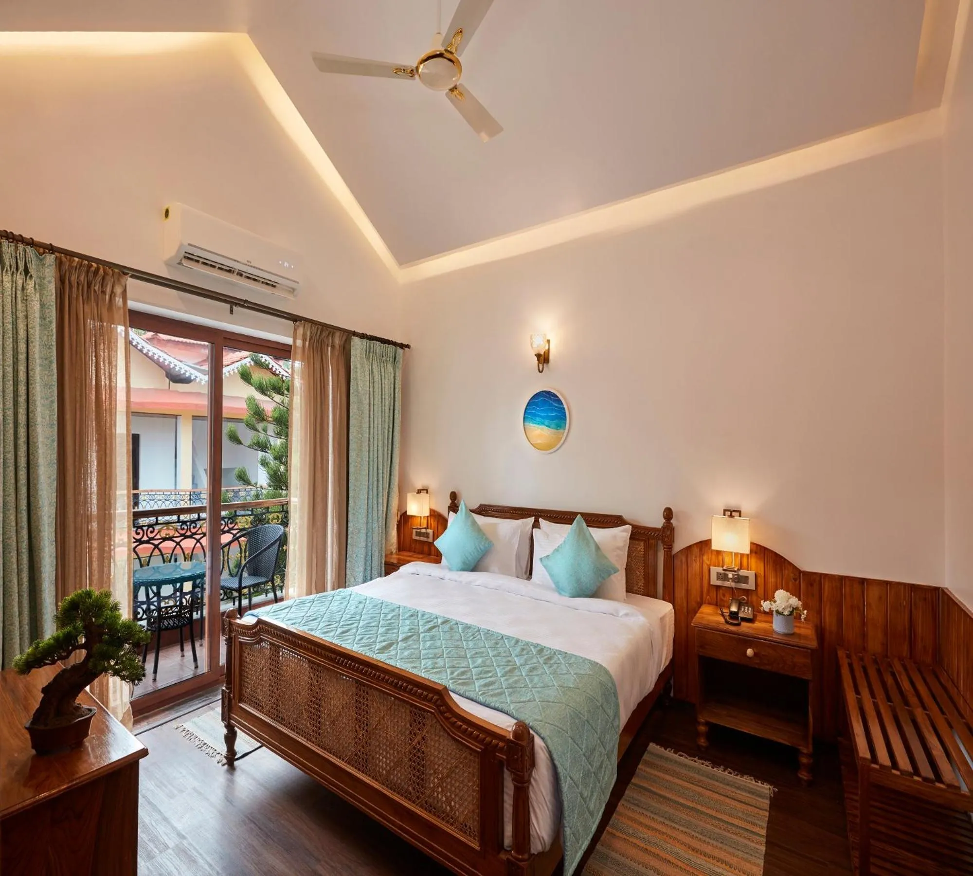 Bedroom, Bed in Sea Queen Beach Resort & Spa