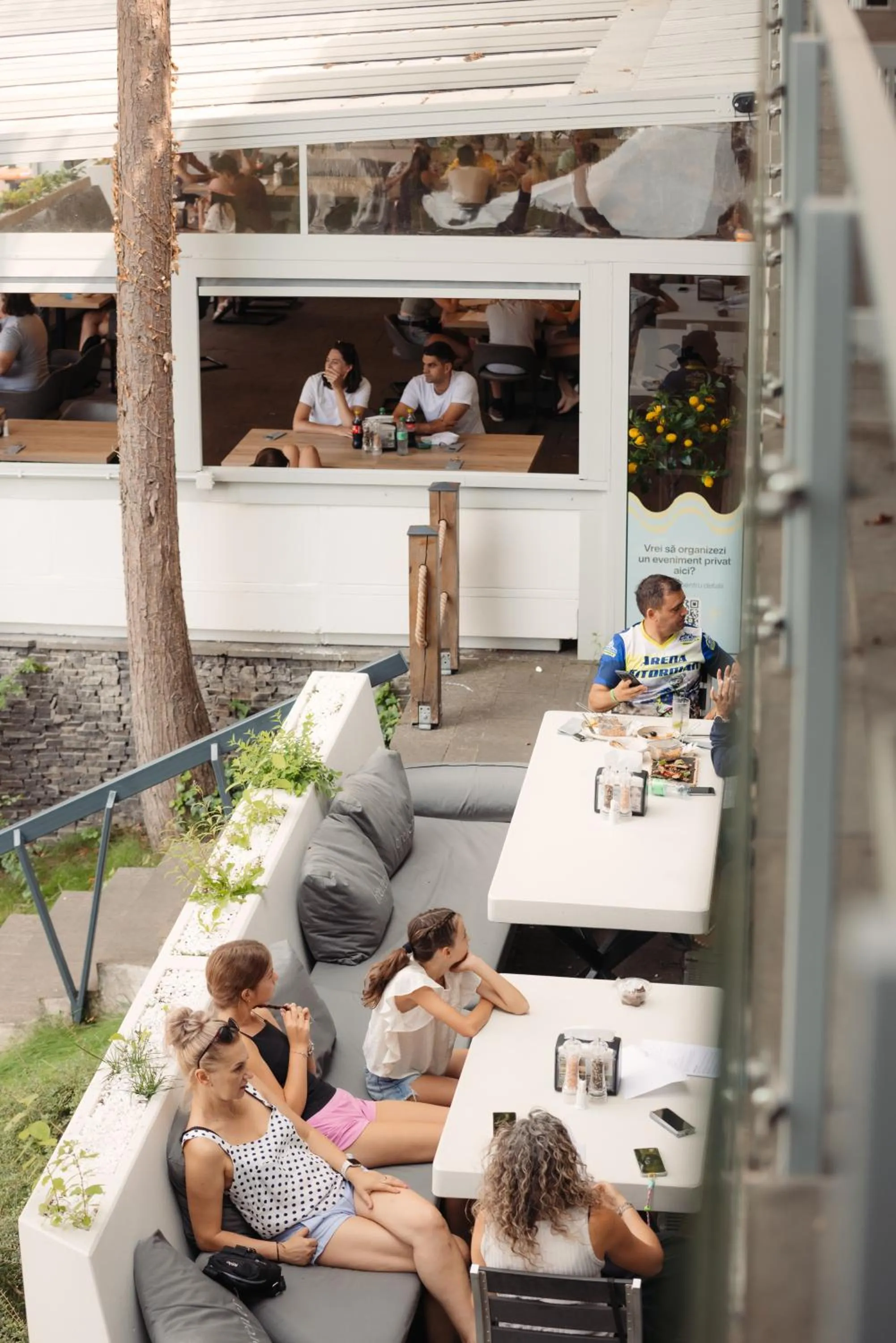 Restaurant/places to eat in Adventure Lake Resort - Simared