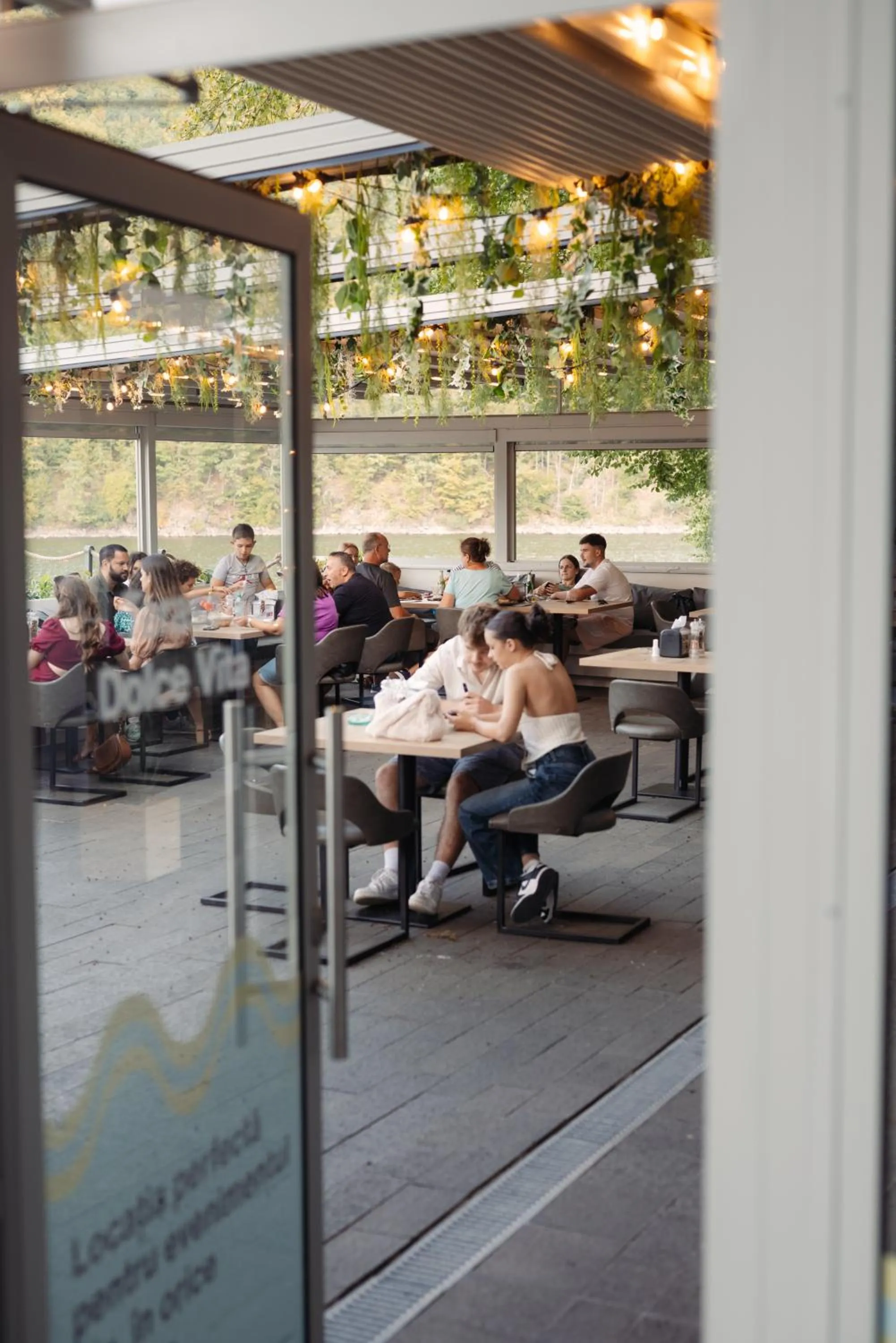 Restaurant/places to eat in Adventure Lake Resort - Simared