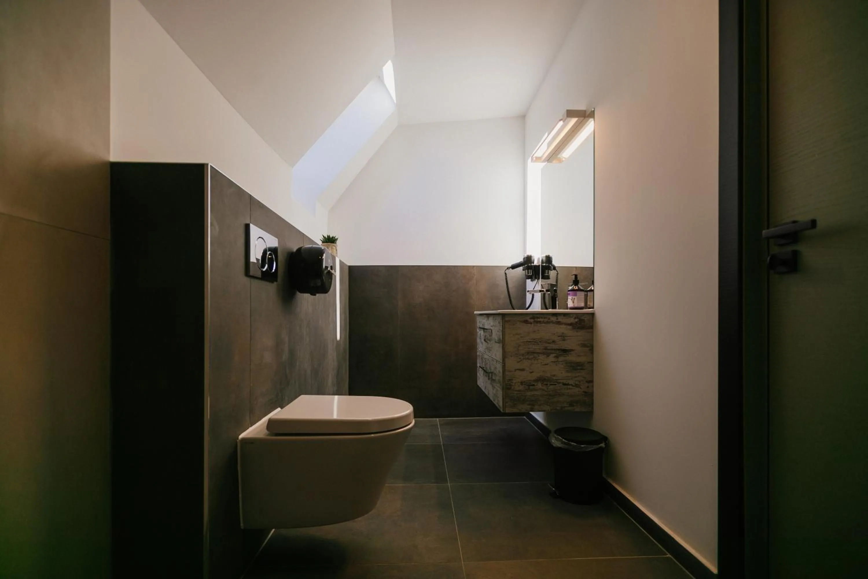 Shower in Adventure Lake Resort - Simared