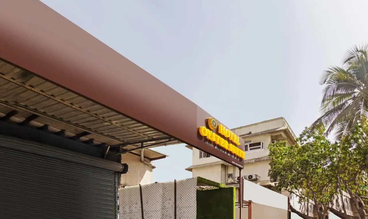 Property building in Hotel Oyster Suite Andheri West